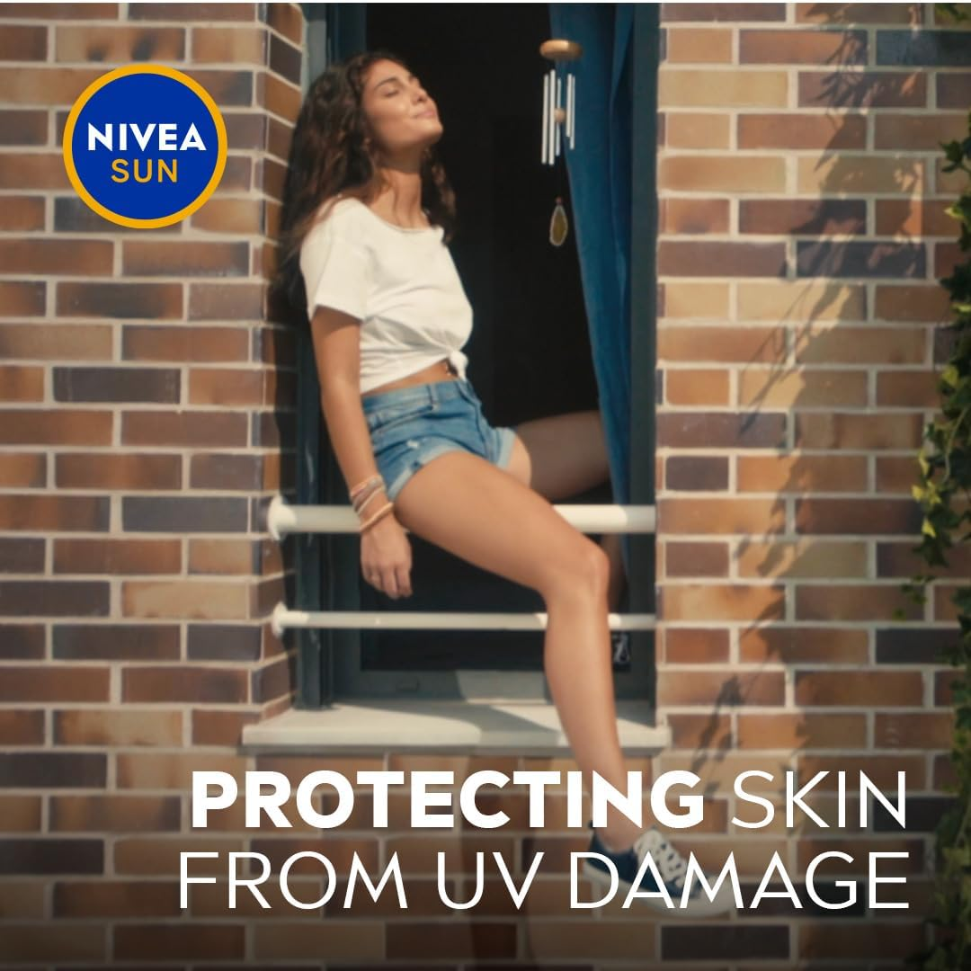 NIVEA SUN Protect & Moisture Moisture Lock Sunscreen Spray SPF 30 200Ml image number 3