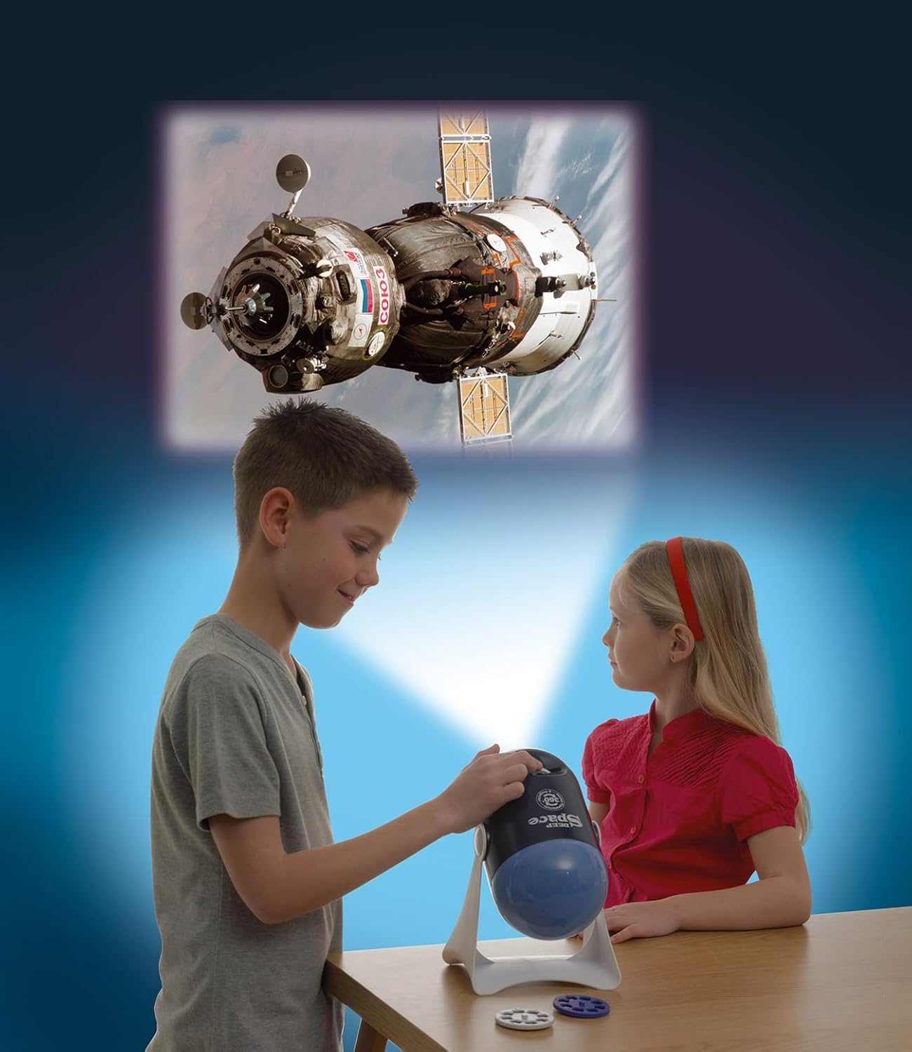 Brainstorm Toys E2000 Space Home Planetarium & Projector Nightlight, Multi-Colour image number 2