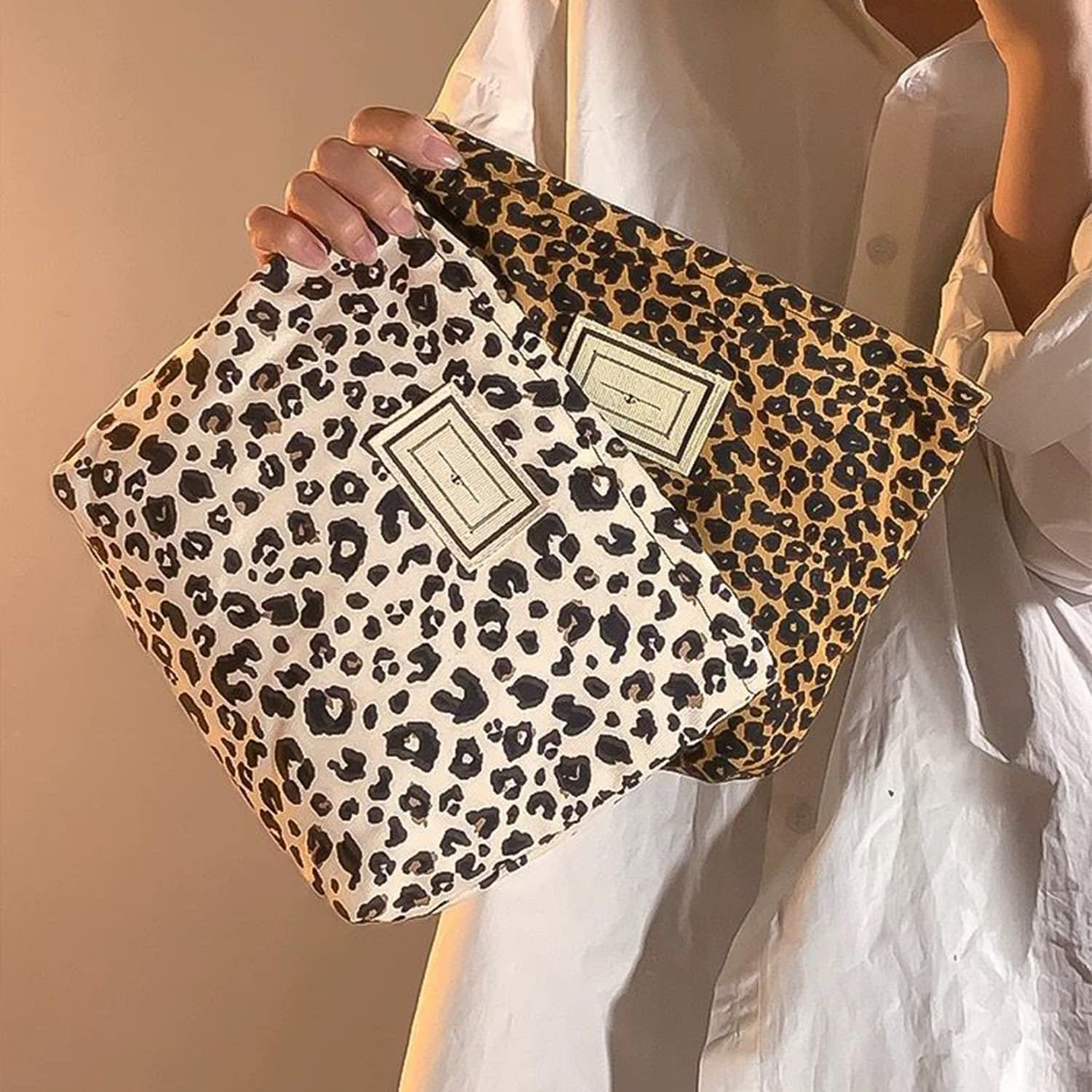 HDGSAFD 3 Canvas Bags, Leopard Print Flashing Pattern, Multifunctional Storage Bag, Portable Cosmetic Bag for Women, Suitable for Daily Storage. image number 1