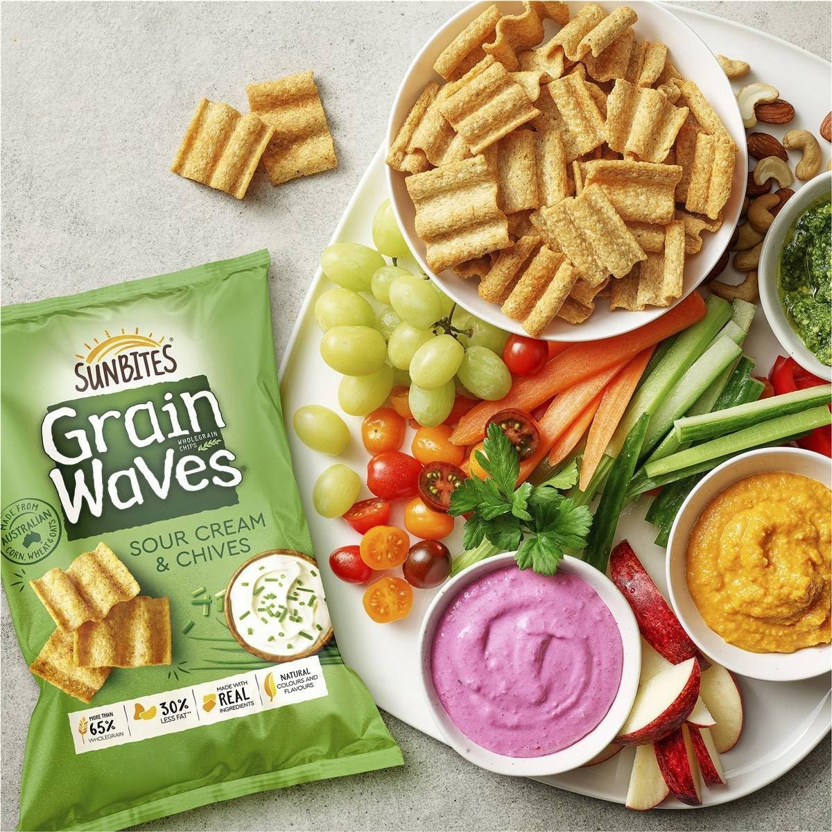 Grainwaves Sour Cream and Chives Wholegrain Chips Party Bag Share Pack 170G image number 4