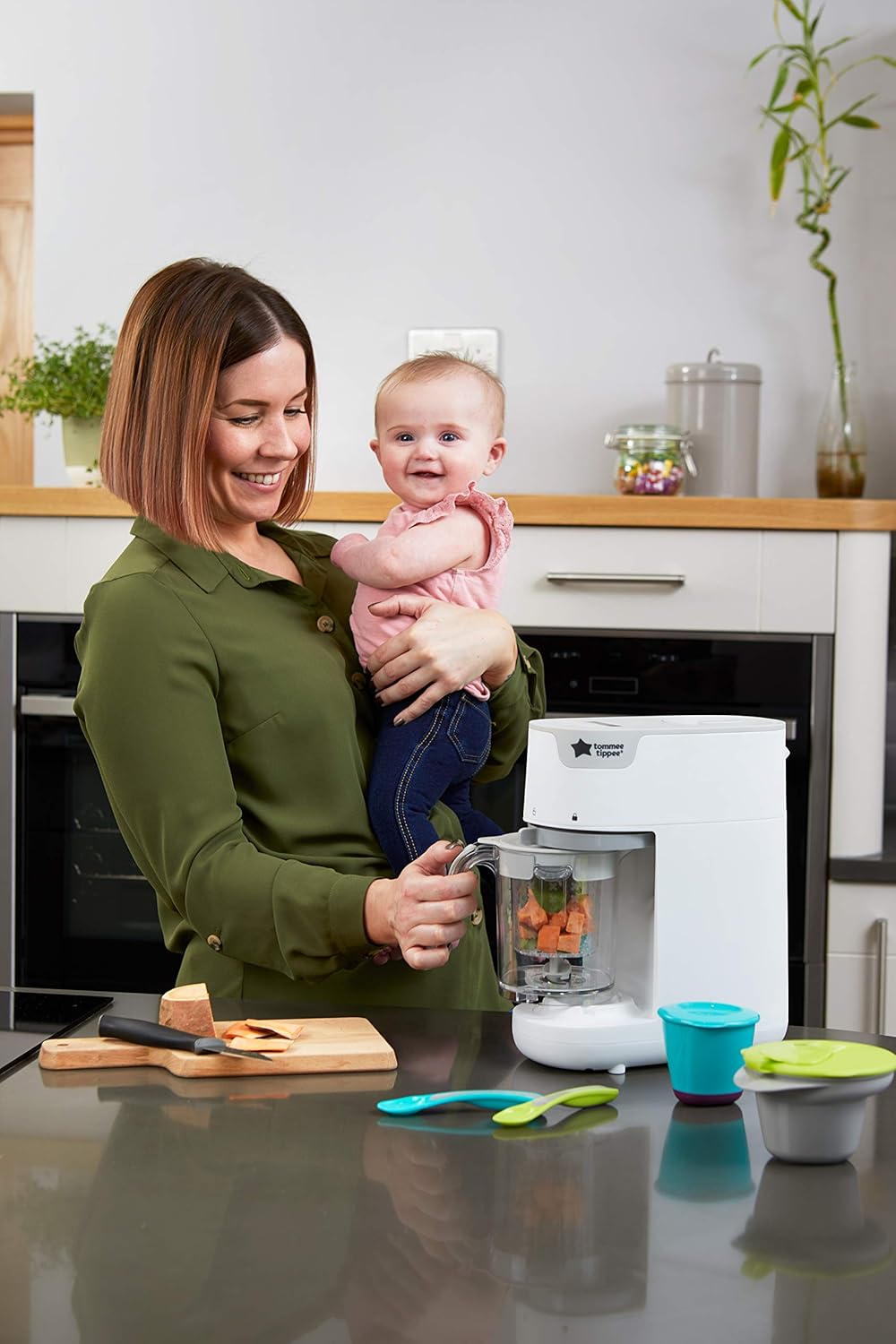 Tommee Tippee Quick-Cook Baby Food Maker, Blender and Steamer, Food Processor, for All Stages of Baby Weaning, 200G Capacity, White image number 5