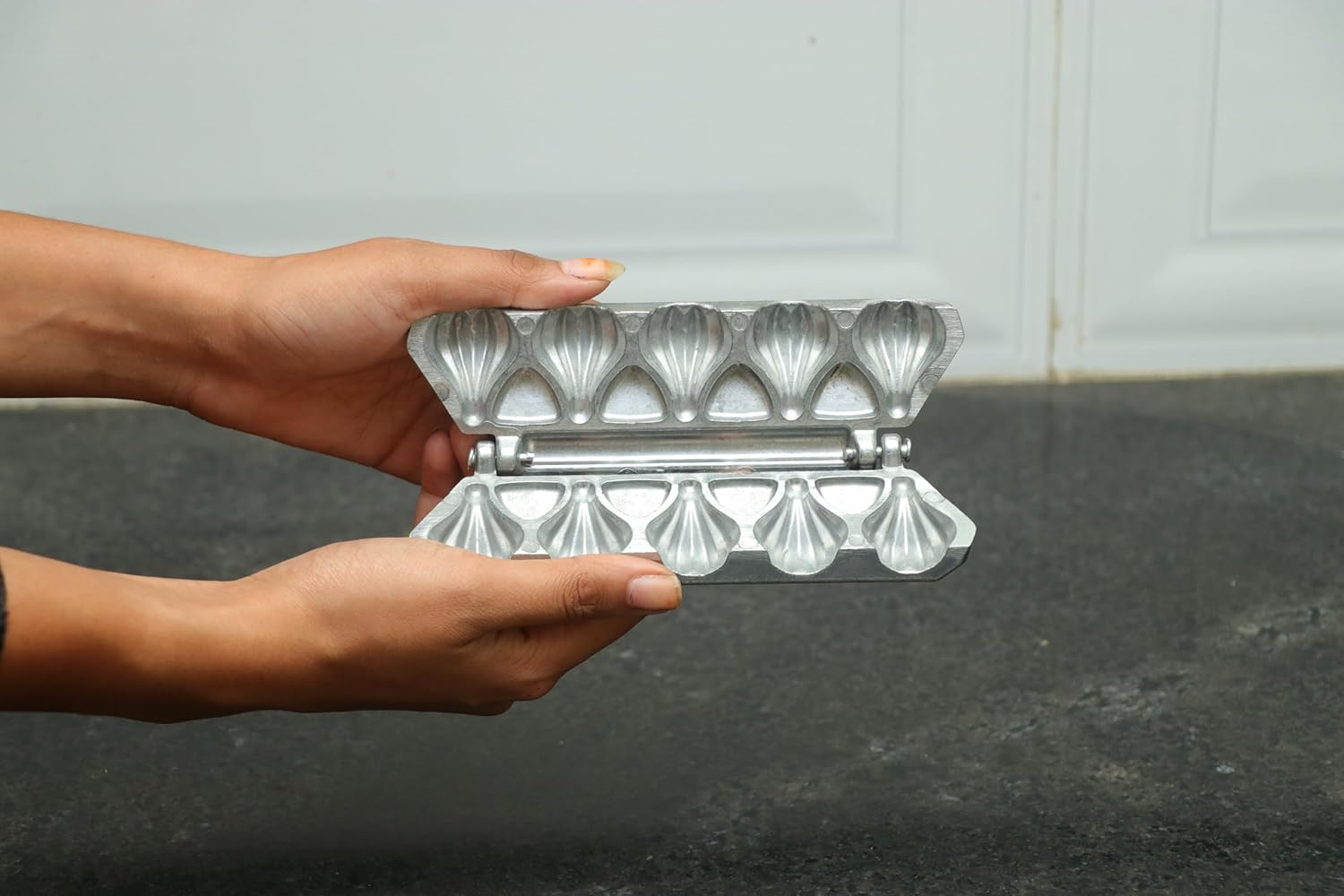 Aluminium Mini Modak Mould (Aluminium Modak Patti) image number 2
