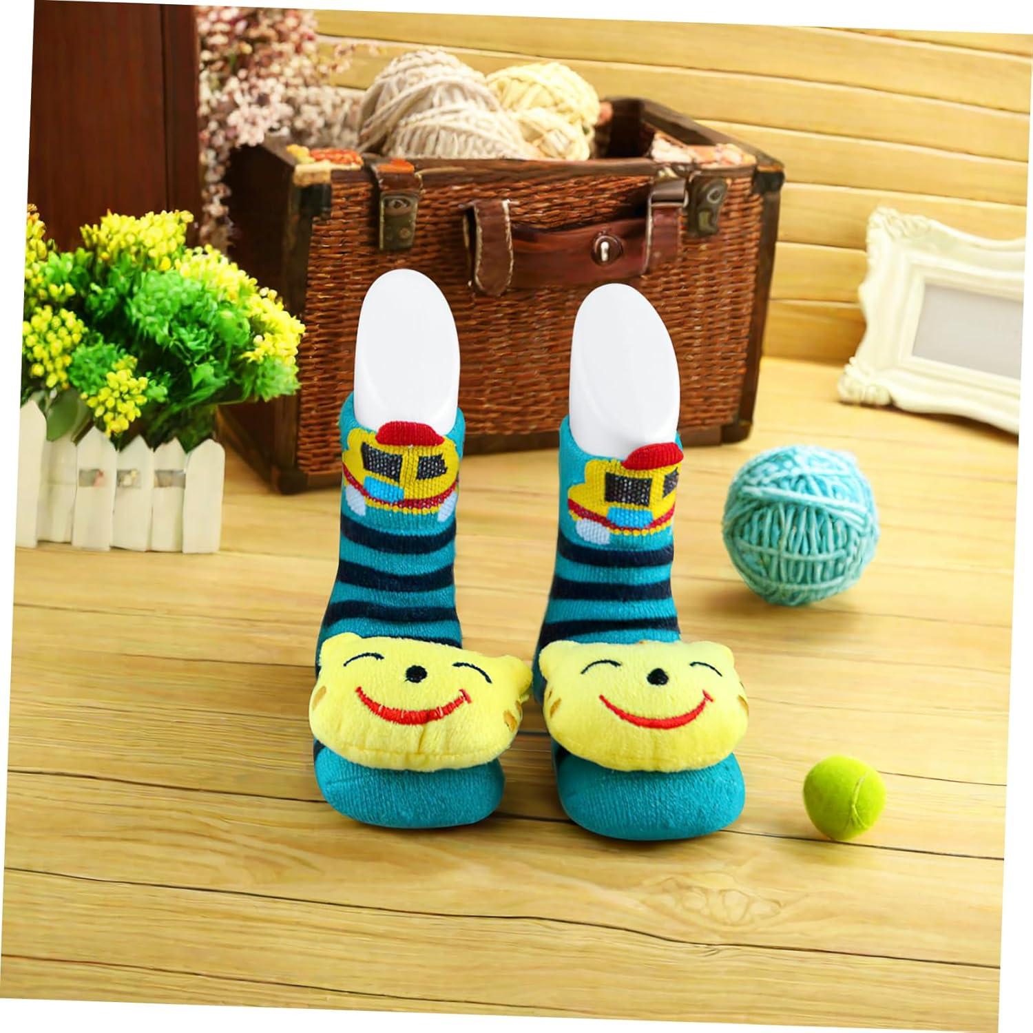 ABOOFAN 4Pcs Baby Foot Mannequin Display 11.5Cm 14Cm Plastic Toddler Shoe Mold Skin Tone Lightweight Retail Accessory for Displaying Socks Shoes