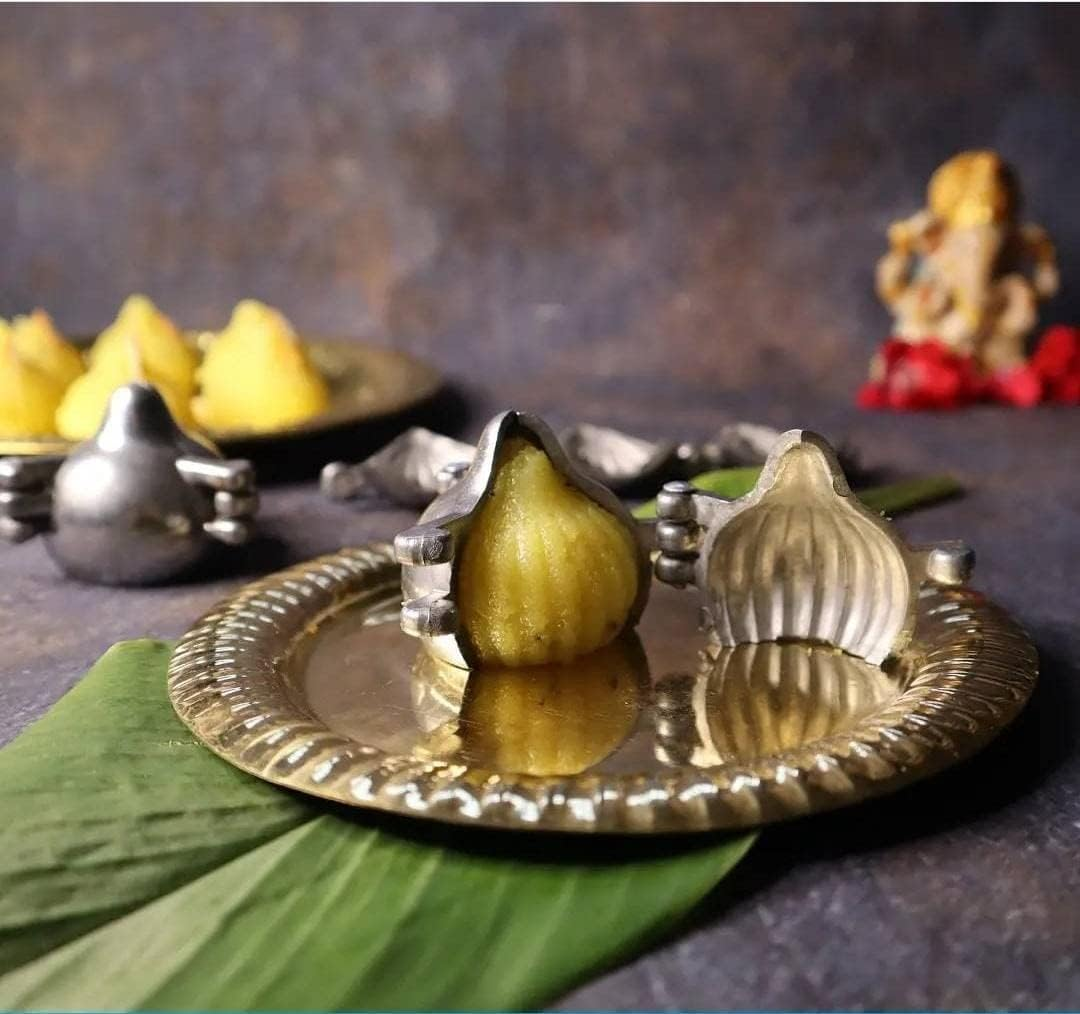 Modak Maker Mould Aluminum for Ganpati, Diwali, Dasra, and Other Festival Set of 2 image number 2