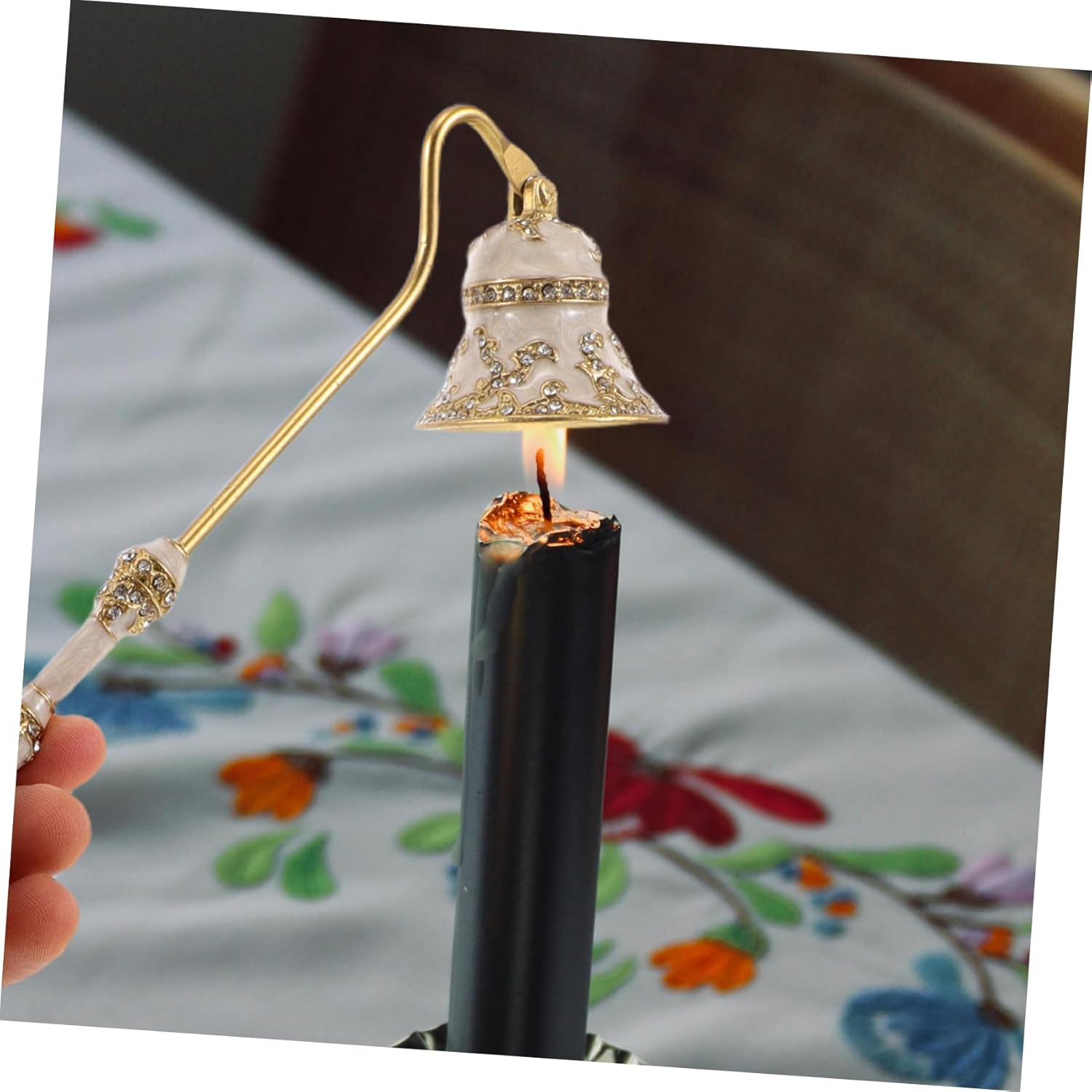 BATHVEVE Candle Wick Extinguisher Tool Vintage Style Metal Snuffer for Home Hotel Restaurant image number 1