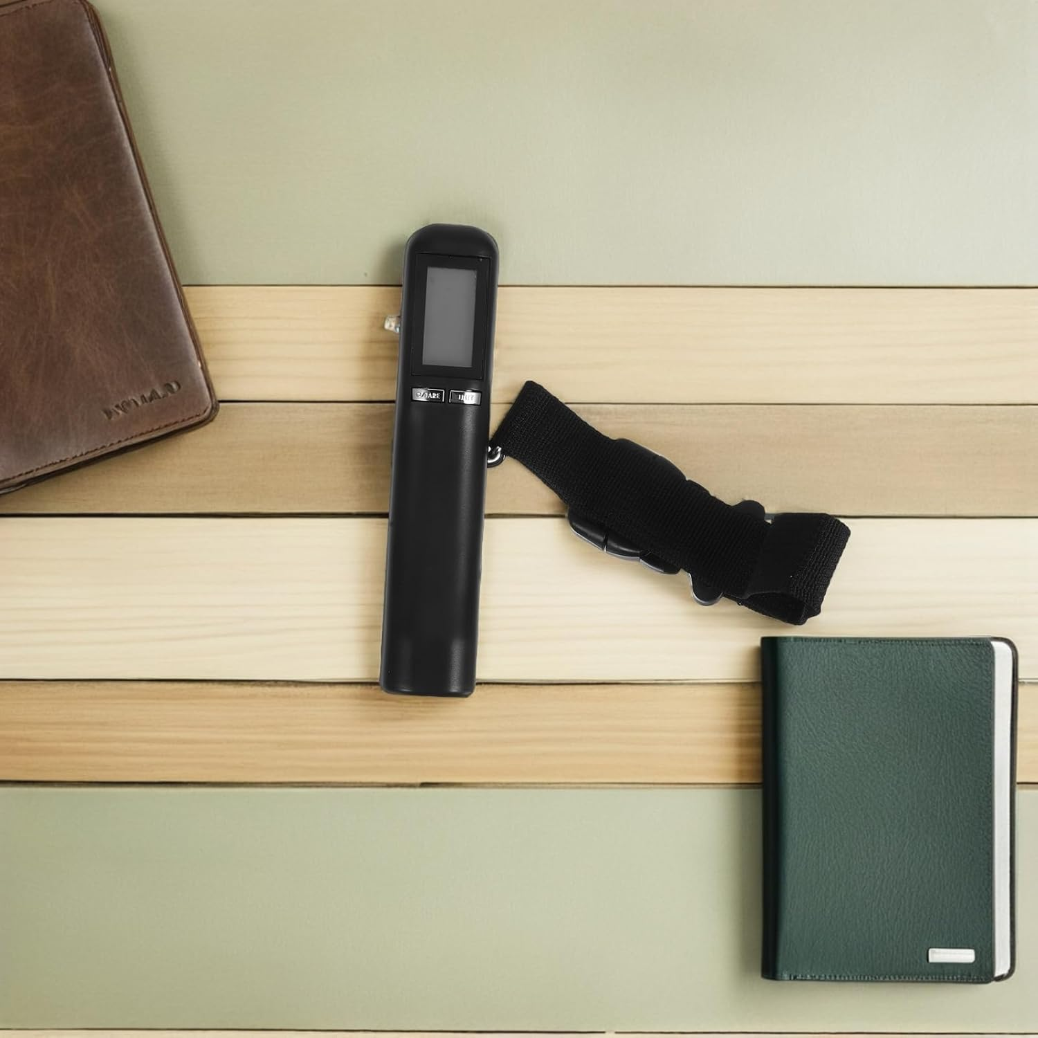 LALADEFIEE Electronic Hanging Luggage Scale: 50Kg/110Lb Travel Weight Scale Portable - Suitcase Weight - Clear Digital Screen High-Strength Strap Auto Power-Off image number 3