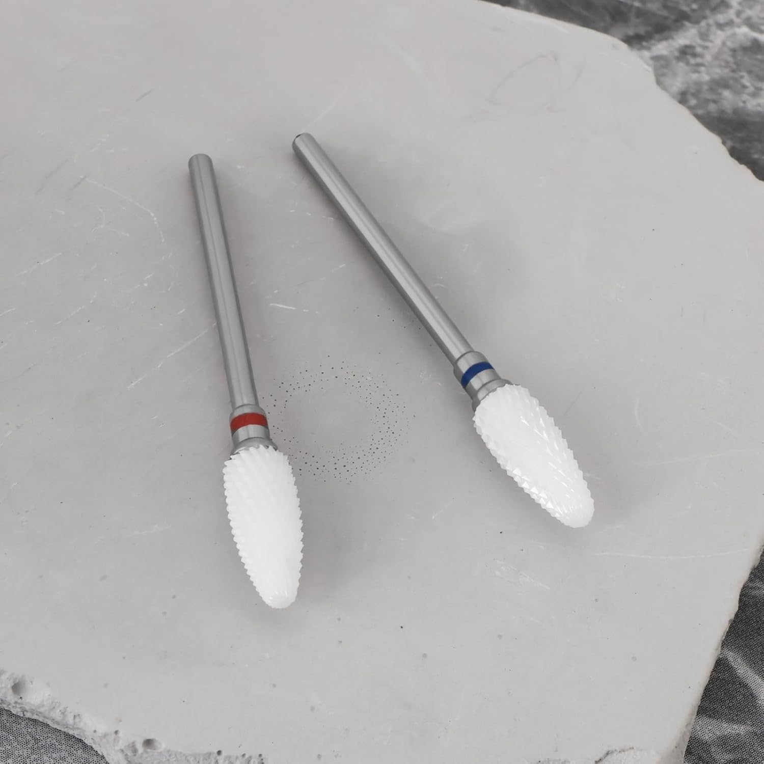 VGOL 5PCS Ceramic Drill Bit Length 50.9Mm Handle Diameter 3/32 Inch for Acrylic Nails and Electric Nail Files Drill Machine Yellow Red Blue Green Black image number 4