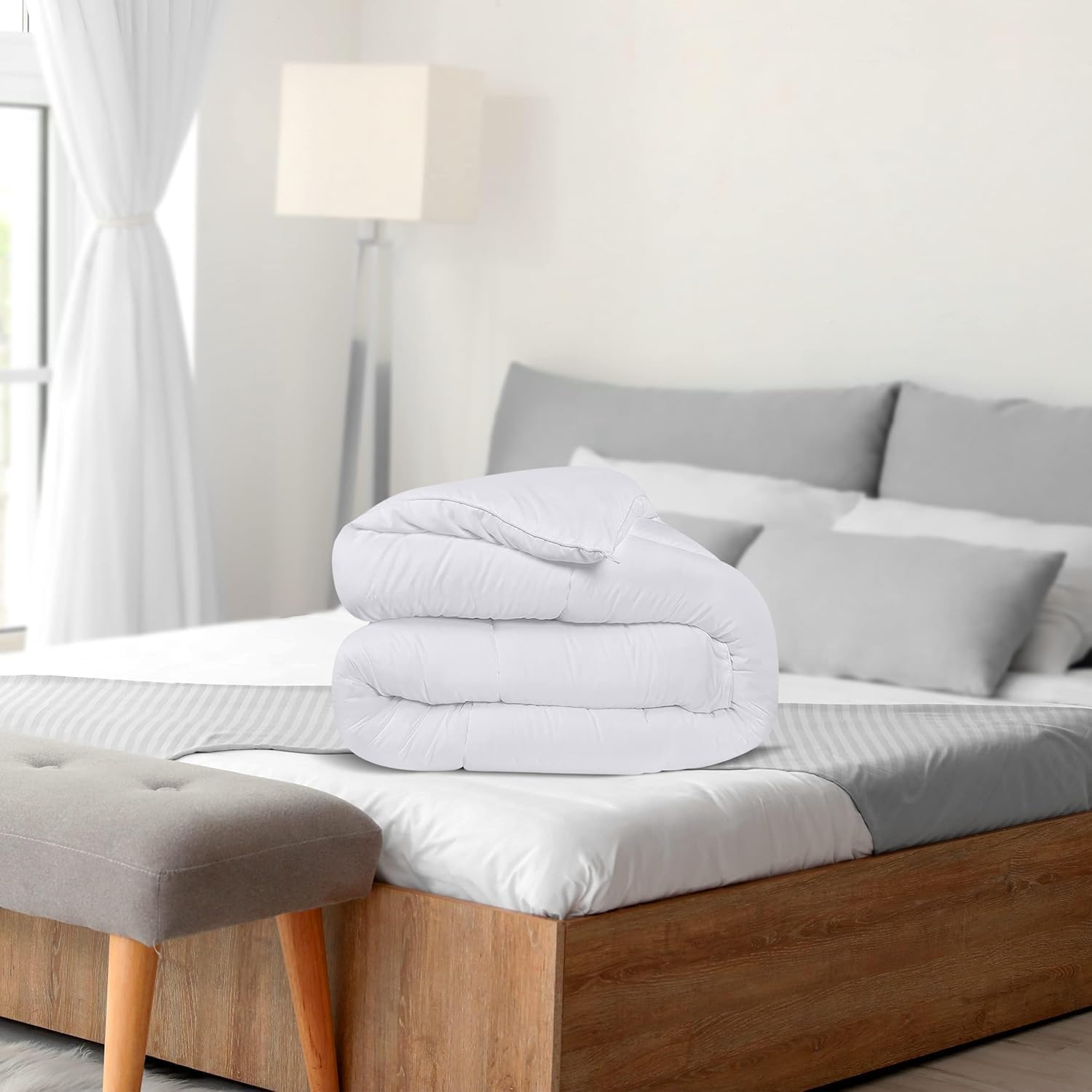 NY Threads Queen Comforter, Microfiber Duvet 370GSM, Box Stitched and Soft Quilt 210X210 Cm (White) image number 4