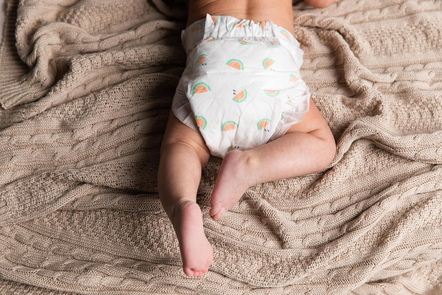 Tooshies Eco Nappies Size 2 Infant, 96 Count, White, 3.24 Kilograms + Tooshies Aloe Vera & Chamomile Eco Wipes, Pack of 1120 (16X70 Packs) + Tooshies Biodegradable Nappy Bags 40Pk, Green image number 3