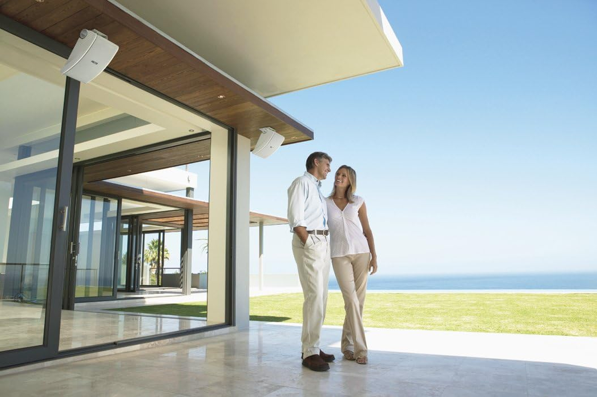 Yamaha NS-AW392 Pair of Outdoor Speakers with 2-Way Acoustic Suspension Design, White - Zwart image number 3