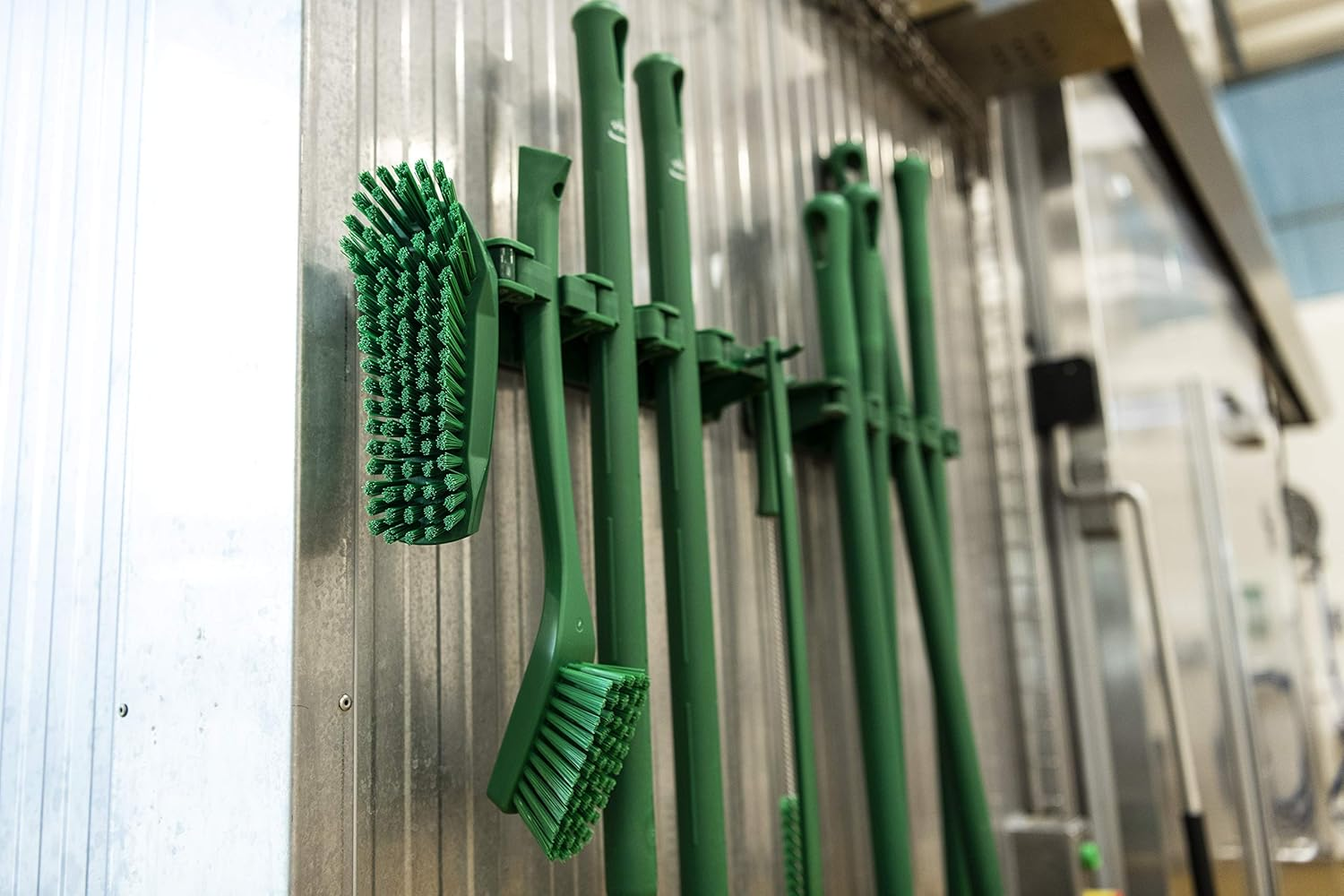 Vikan Ultra Slim Brush, Regenerated Polypropylene Block, Green, One Size - Red image number 5