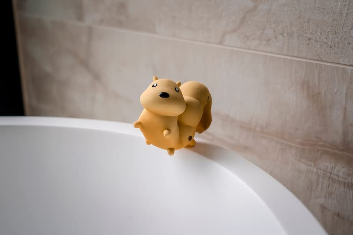 Tikiri Caterpillar Garden Friend Fully Enclosed All Rubber Bath Teether Toy image number 4