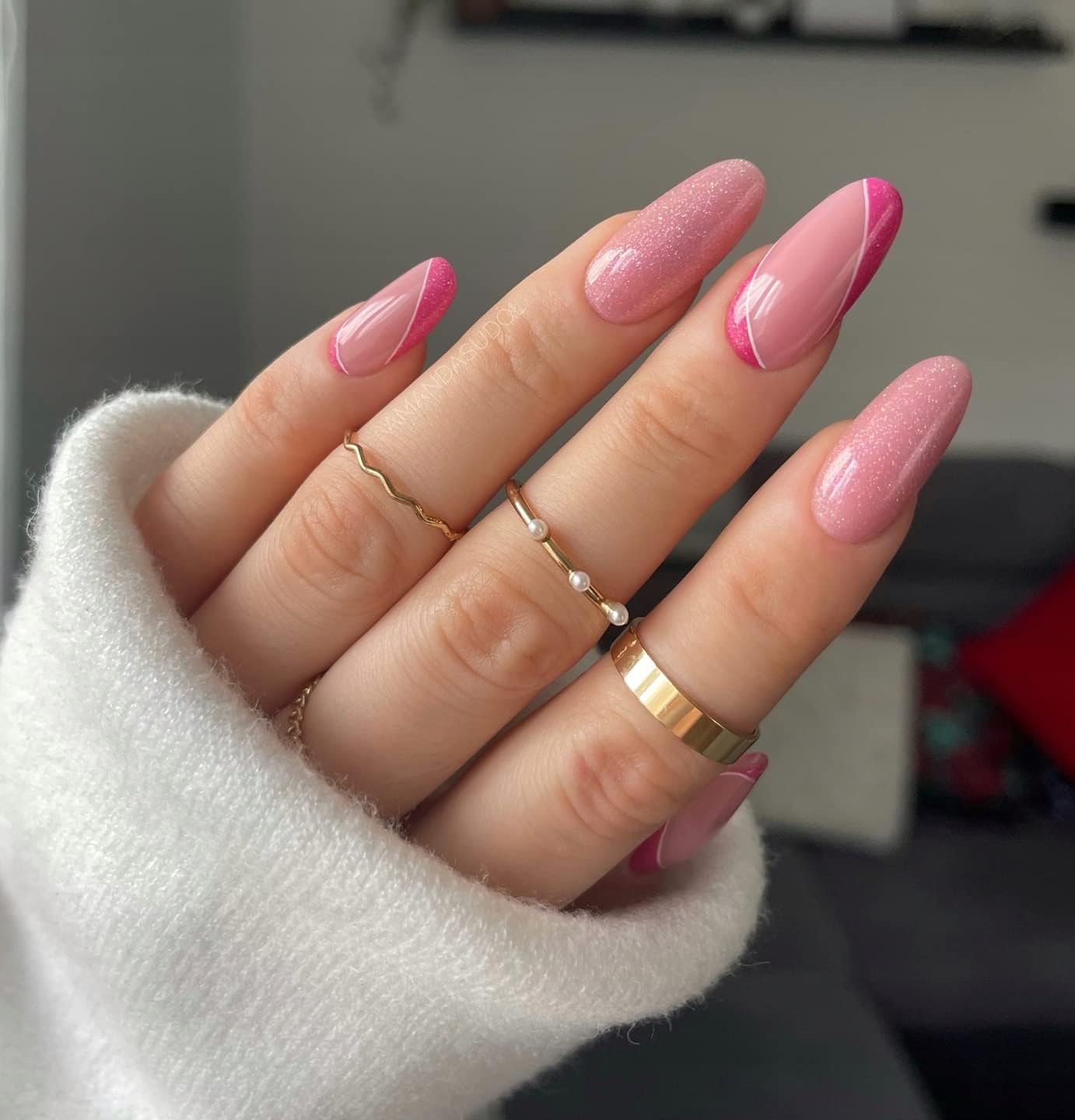 Semilac UV Nail Polish Pink 390 Spark of Bare Love 7 Ml Colour Varnish for Colour-Intensive Fingernails Economical and Durable Nail Polish image number 2