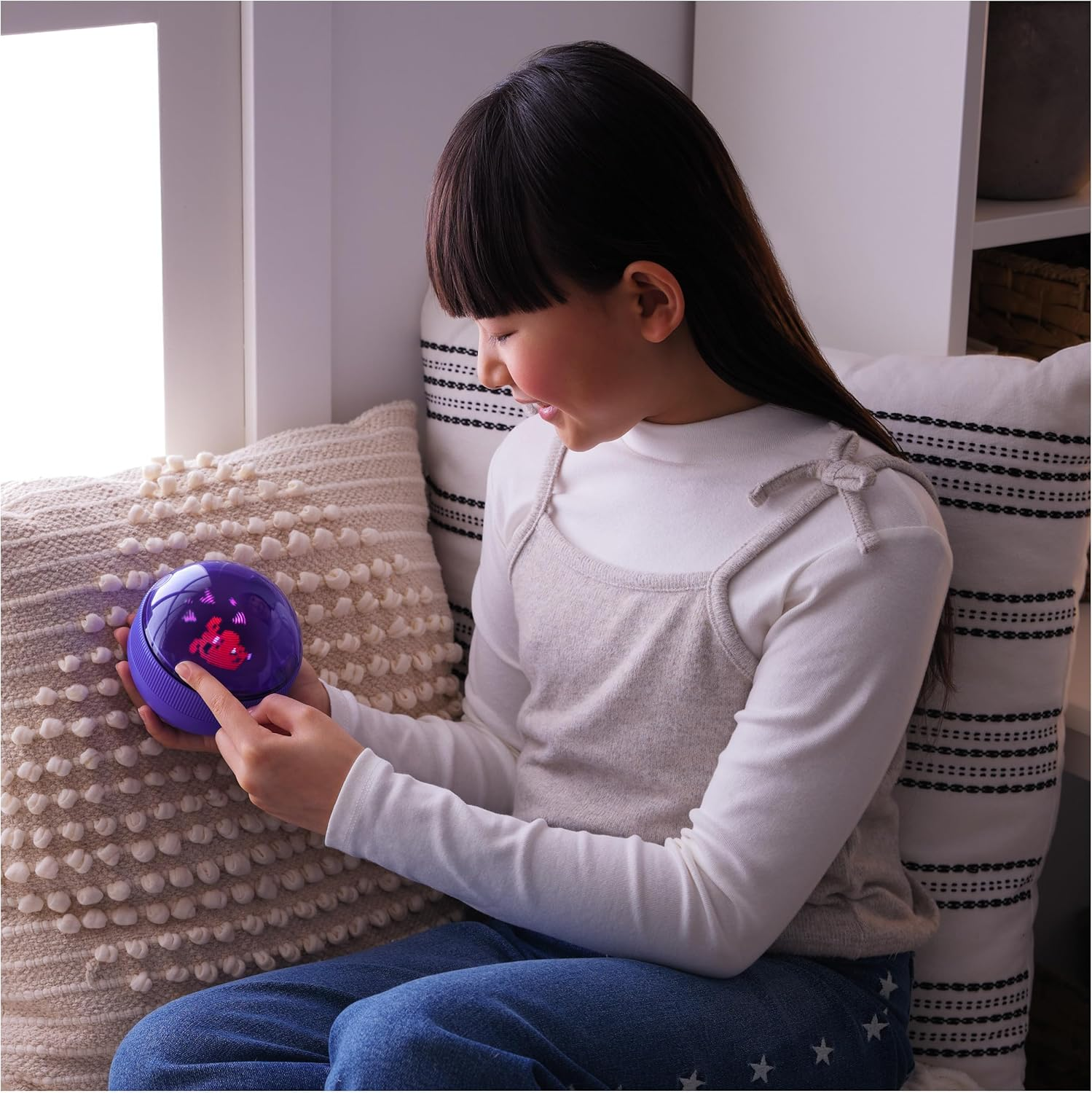 Bitzee, Hamster Ball Interactive Toy with over 20 Hamsters Inside, Rolls and Reacts to Touch, Digital Pet Kids Toys for Girls and Boys Ages 5 and Up. image number 6