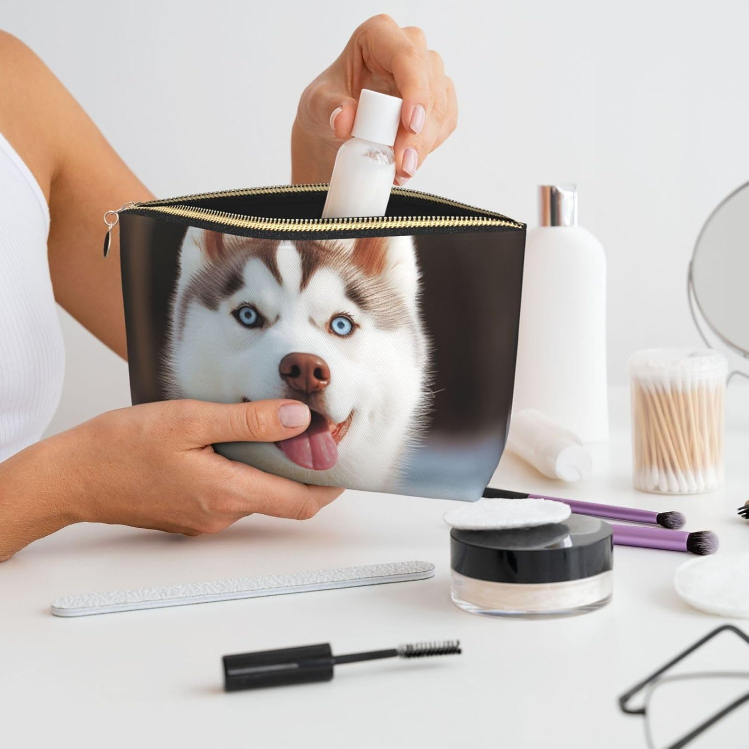 SDTYKHJ Large Capacity Makeup Bag for Women, Waterproof Portable Shaving Bag, Small Toiletry Bag, Husky, Spicy Dog Leather, Travel Cosmetic Organizer Bags, Gold, One Size image number 4