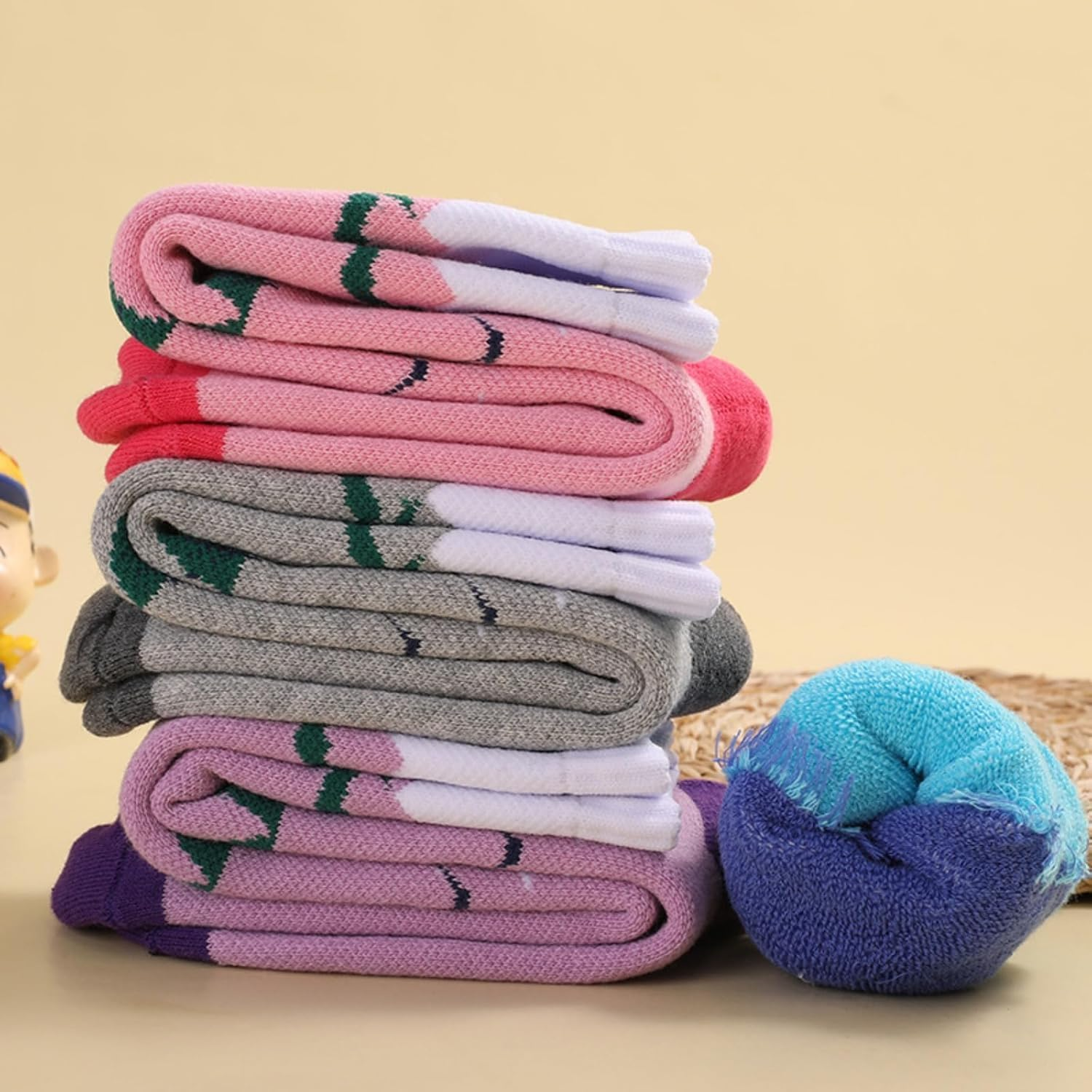 Kids Ski Socks Winter Warm Thick Sock Knee High Thermal Boot Socks for Hiking Snowboarding Mountain 7-12Yers(2 Pairs) image number 4