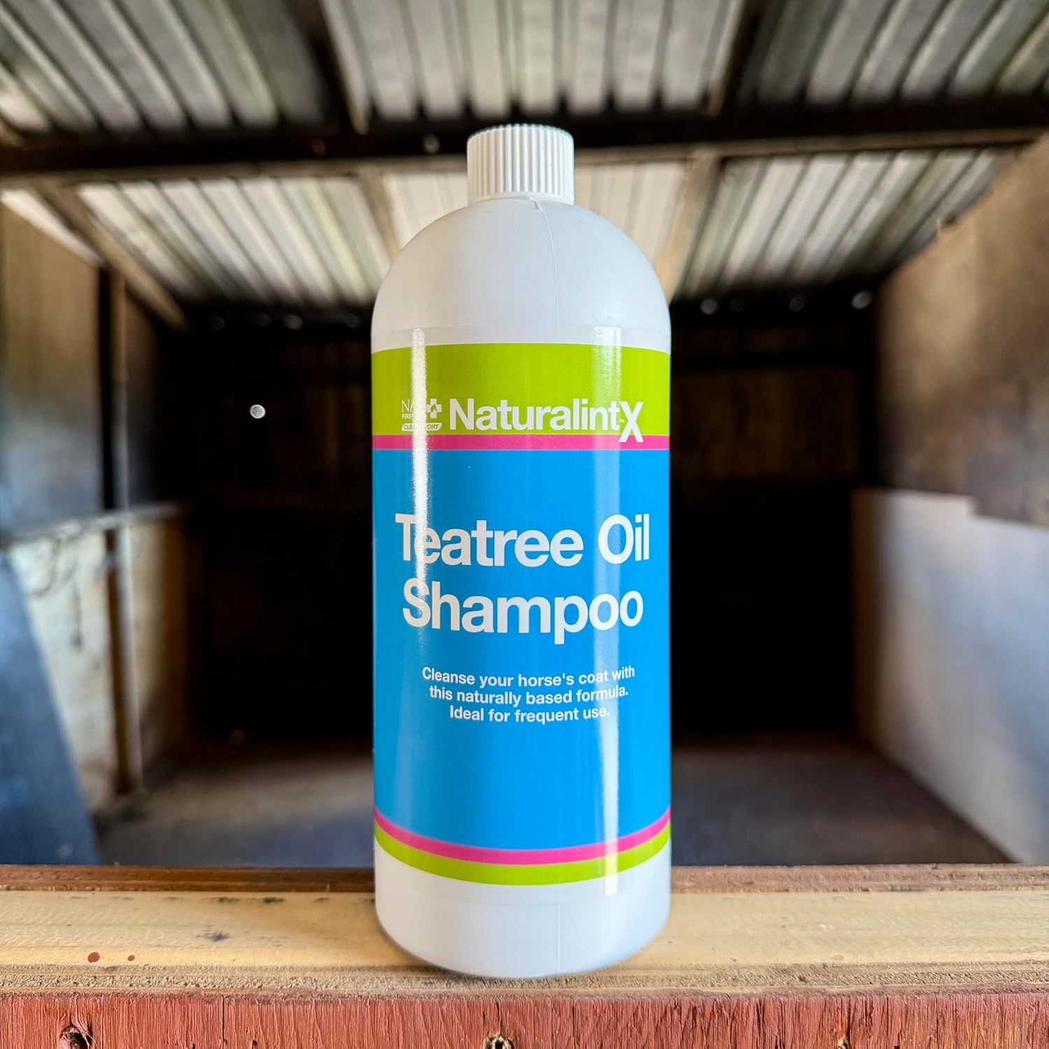 Natural Animal Feeds NAF Teatree Oil Shampoo image number 1