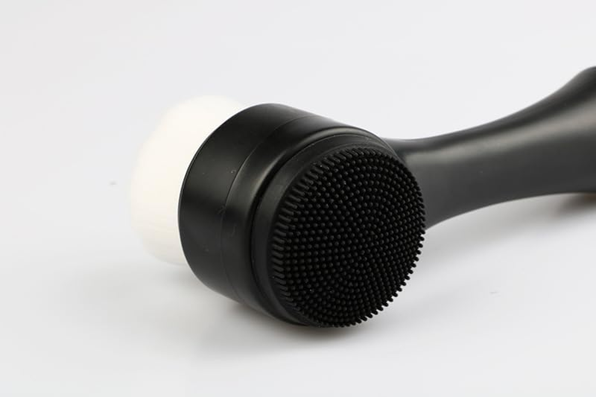 Black Handle Standing Brush Double-Sided Face Wash Brush Silicone Cleansing Brush Makeup Remover Soft Bristle Face Wash Brush Cleaning Brush image number 1