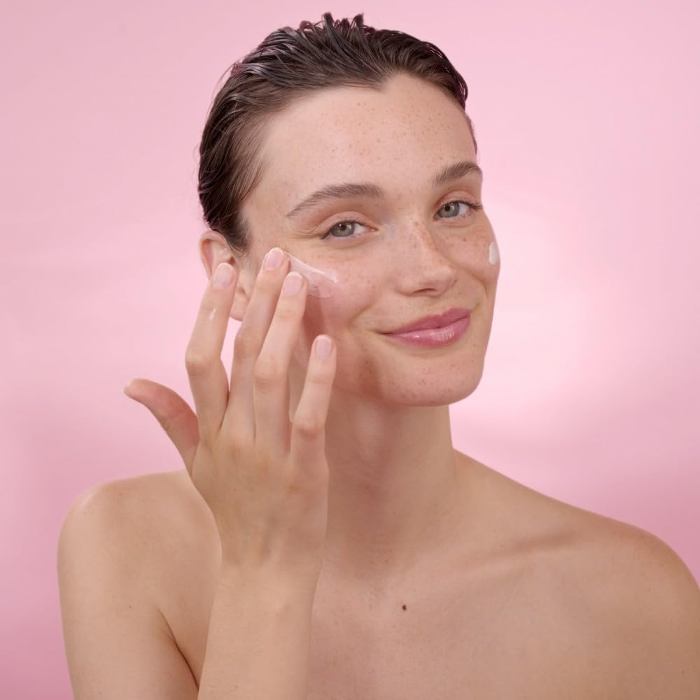 WELEDA Smoothing Day Cream - Wild Rose & White Tea 40Ml | Reduces First Lines & Wrinkles | Vitamin C Effect image number 2