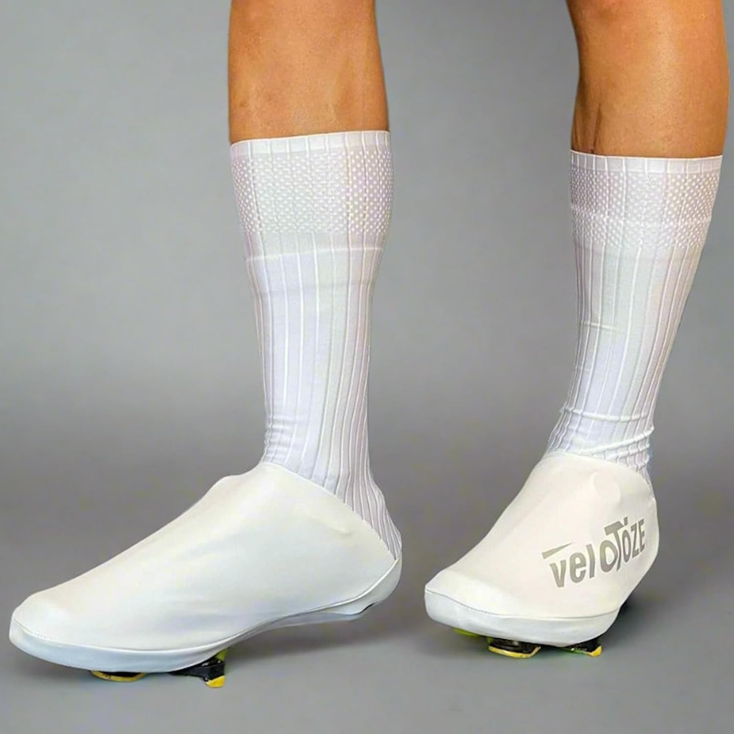 Velotoz Aero Shoe Cover WHT M (Approx. 9.8-10.4 Inches (25-26.5 Cm) image number 1
