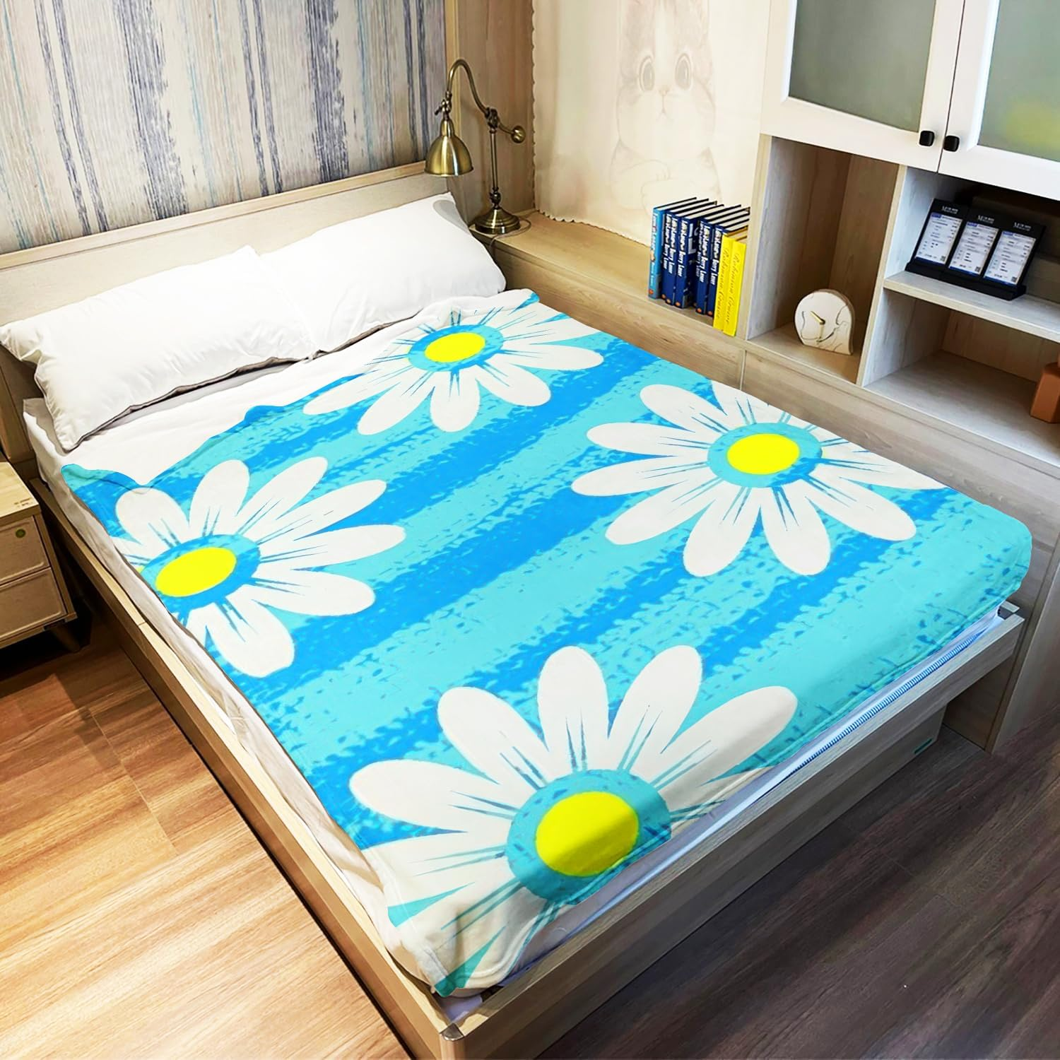 YISUMEI Cuddly Blanket with Daisy Pattern, Super Soft Fleece, Throw Blanket for Bed Linen, Couch, Sofa, Bedroom, Living Room, Decoration Blanket, 125 X 150 Cm image number 2