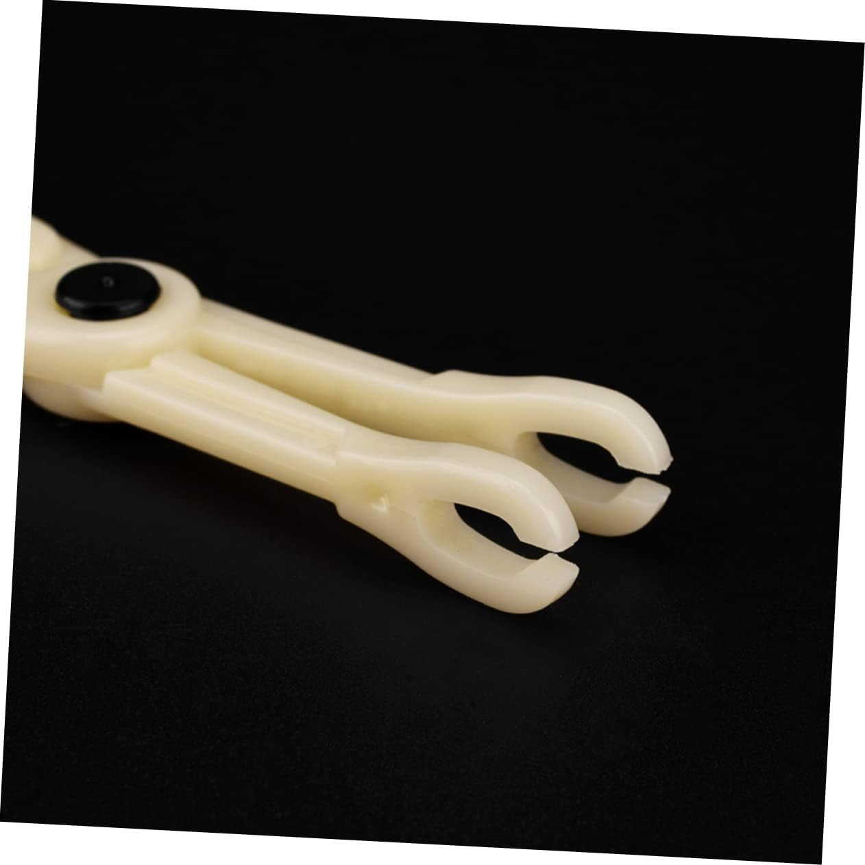 DECORNIJIA Disposable Piercing Clamps and Plastic Piercing Pliers 5Pcs round Mouth Joint Forceps for Use by Men and Women image number 3