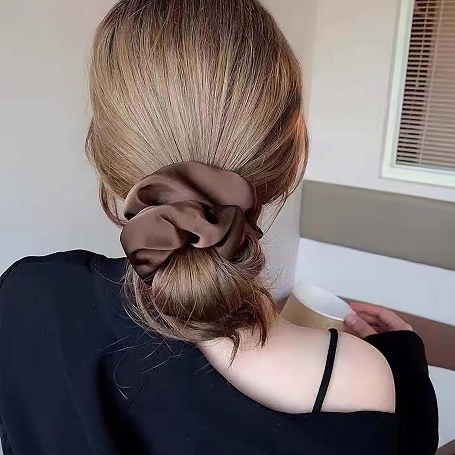 Inateannal Vintage Satin Silk Hair Bobbles Large Satin Elastic Hair Bobbles Brown Large Satin Hair Bobbles Scrunchy Oversized Thick Hair Bobbles Satin Ponytail Holder Hair Bands image number 5