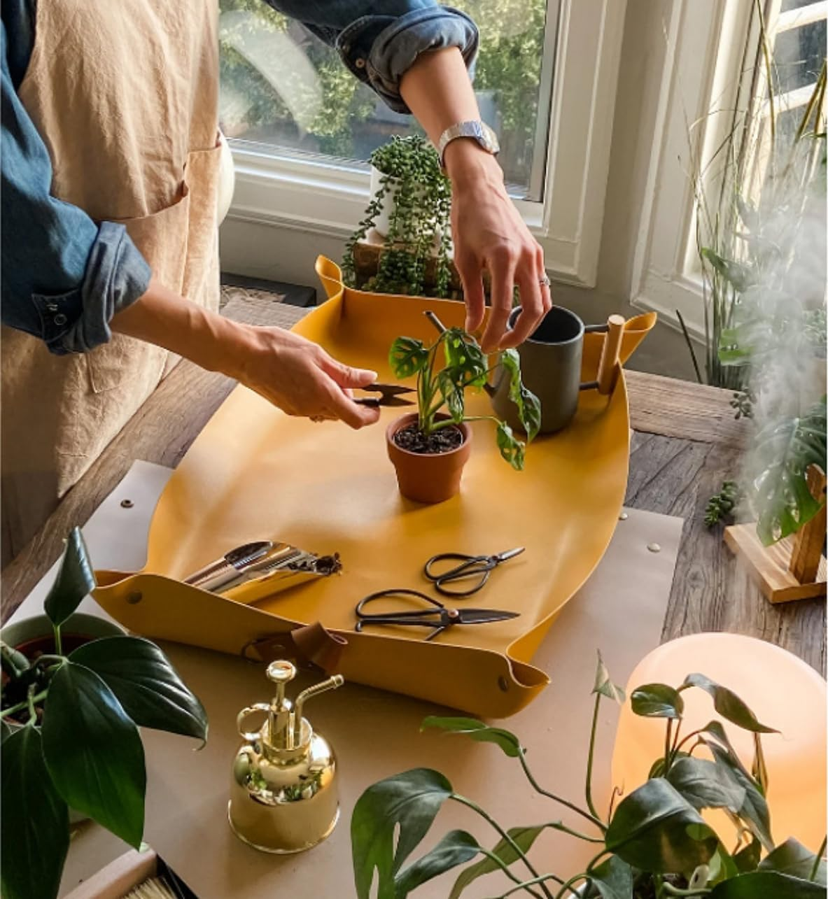 YEHNDA Repotting Mat Transplanting and Mess Control 75Cm X 45Cm Leather Portable Foldable Tray Gardening Mat Plant (Yellow) image number 5