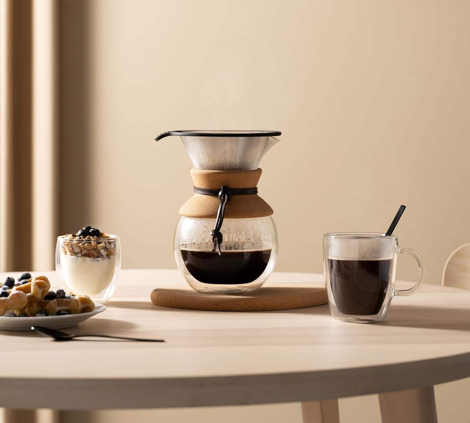 Bodum 11682-109 8 Cup Double Wall Pour over Coffee Maker with Cork Grip, Cork
