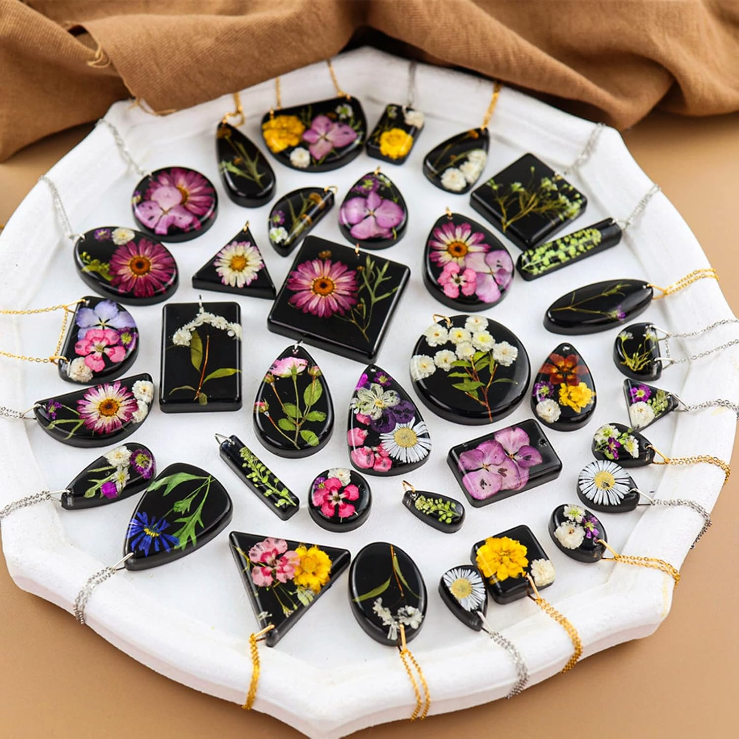 2Pcs Resin Jewelry Molds, Jewelry Pendant Mold for Epoxy Casting, Silicone Resin Molds, Pendant Earrings Necklace Keychain Mould for DIY Jewelry Craft Making