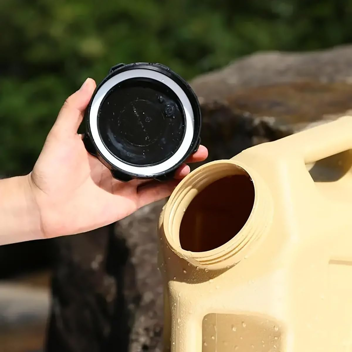 AIMALL Outdoor Camping Water Storage Container - Portable 12L PE Drinking Water Tank, Square, Black/Khaki/Green, 13.8X12.2X6.3 Inch image number 1