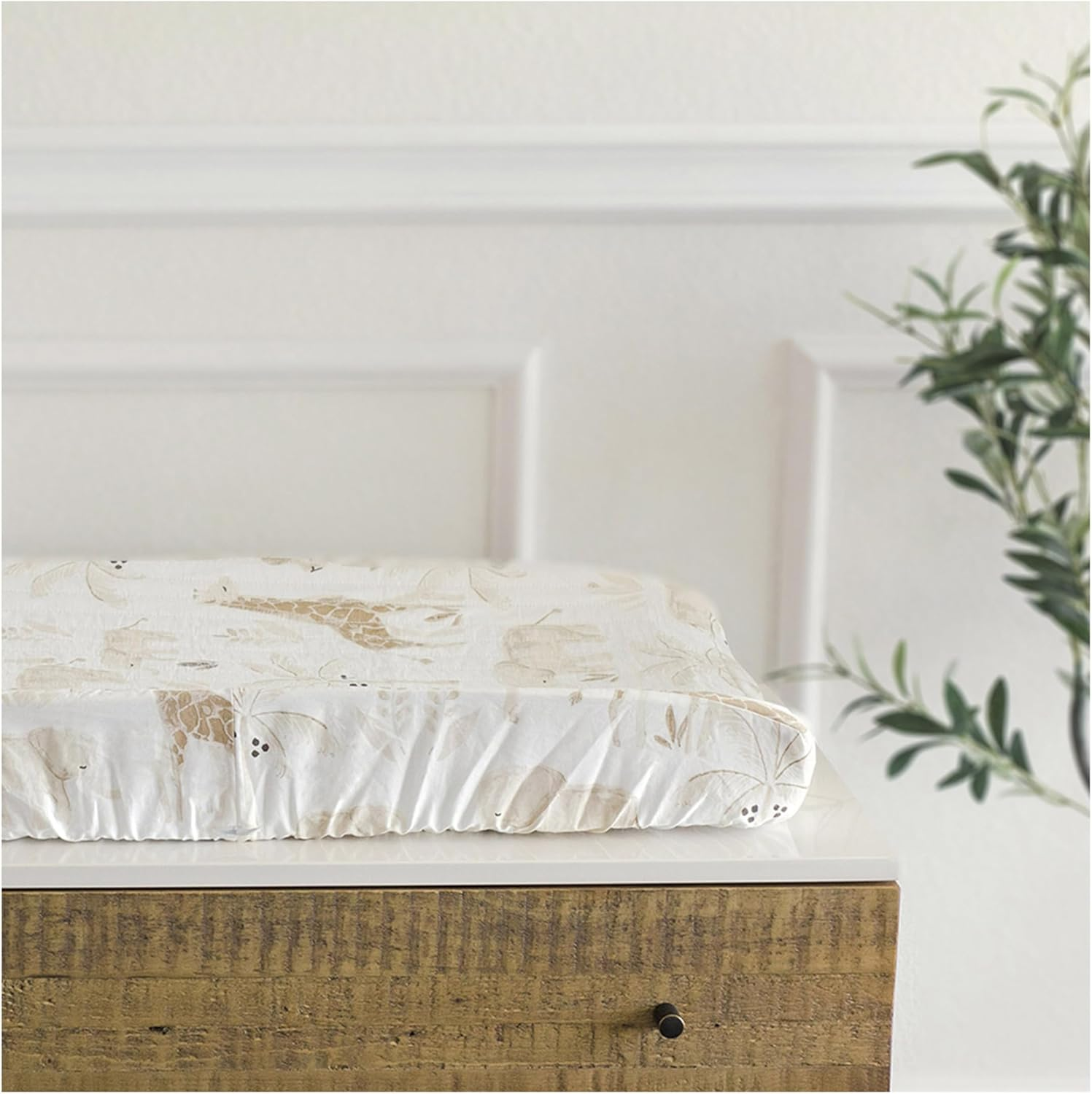 Crane Baby Stretchy Changing Pad Cover, Breathable Changing Pad Cover for Boys and Girls, Safari Animal, 16&rdquo;W X 32&rdquo;H image number 5