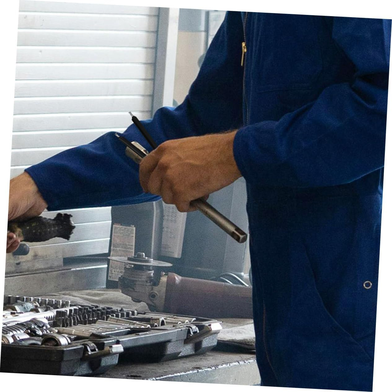 GARVALON 4Pcs Car Fuse Removal Tool Set Automotive Fuse Puller Pliers and Clips Compatible Cars and Trucks image number 6