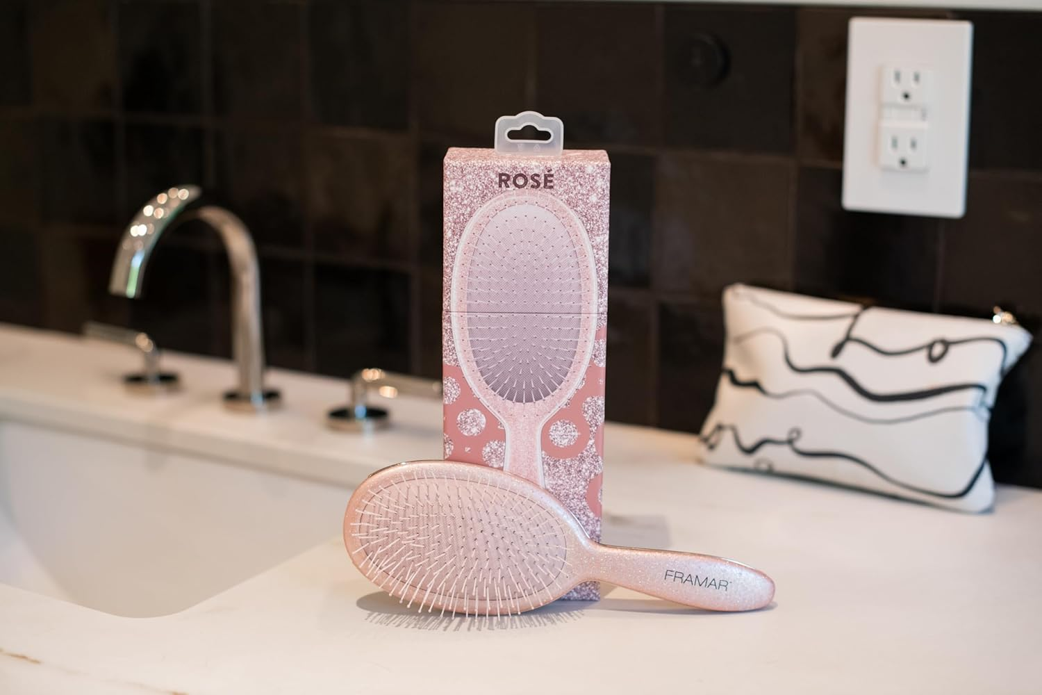 FRAMAR Glitter Hair Brush Detangler, Detangling Hairbrush for Women, Wet Hair Brush for Girls, Hair Detangler Brush, Wet Hairbrush, Hairbrushes, Girls Hairbrush Detangler, Reduces Frizz &ndash; Ros&eacute;