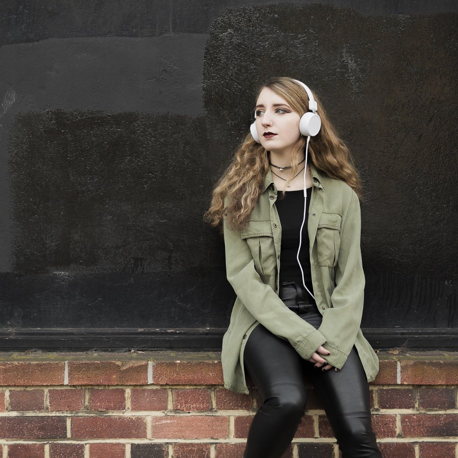 Brooklyn Wired On-Ear Headphones image number 6