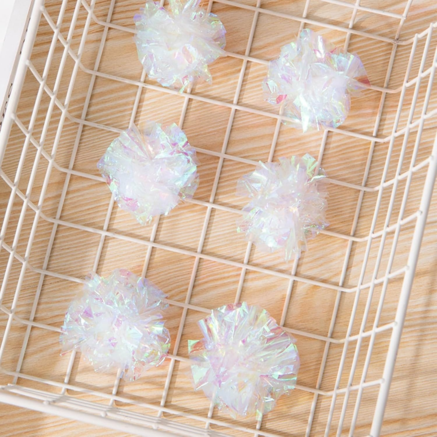 Andiker 20PCS Cat Crinkle Balls, 2.16 Inches Cat Balls with Polyester Film Thick Crinkle Paper Sturdy Cat Toys for Indoor Cats Reducing Boredom and Keep Fit for Cats and Kitten (White) image number 3