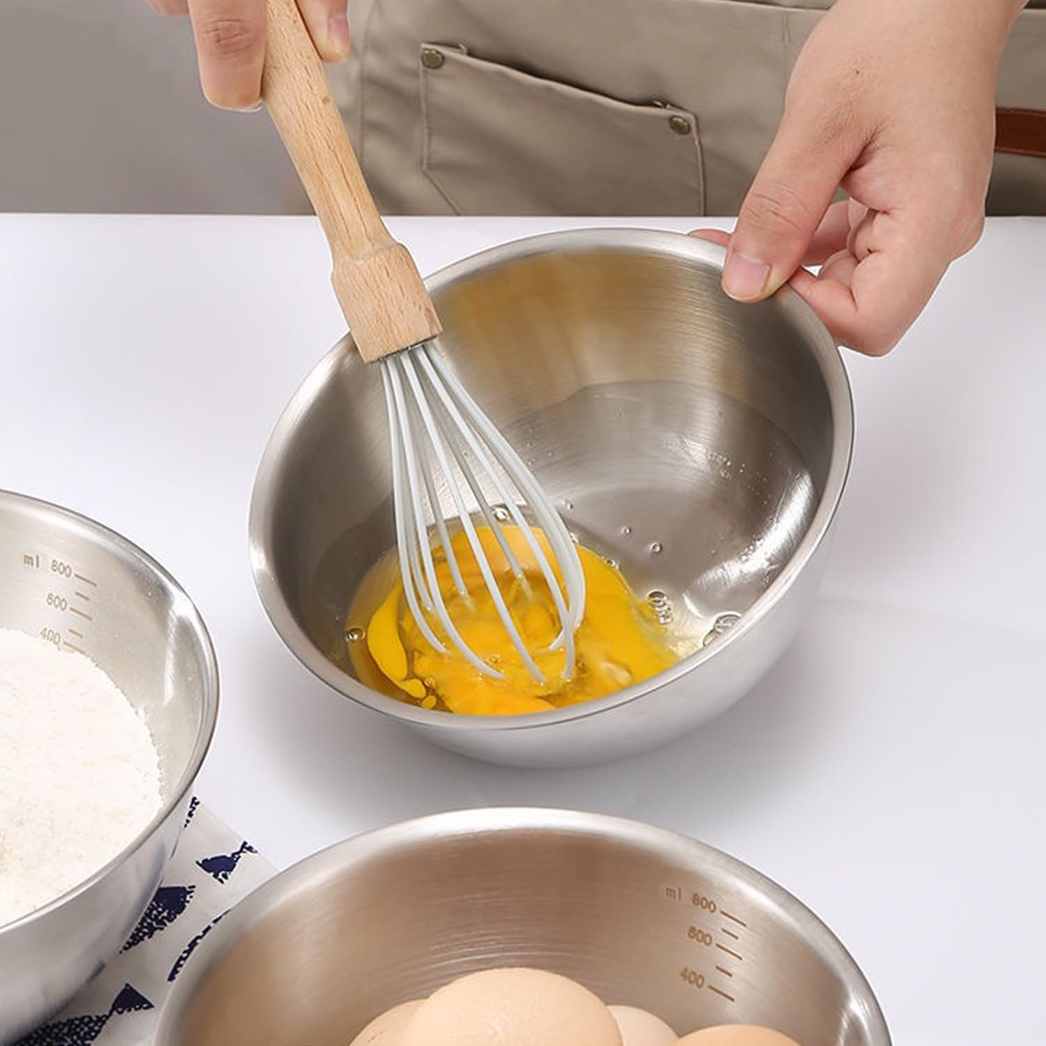 WANBY Stainless Steel Bowls 304 Metal Lightweight Unbreakable Dinner Bowls Set Non-Toxin Dishwasher Safe BPA Free and Healthy (8 Pack 28Oz) image number 4