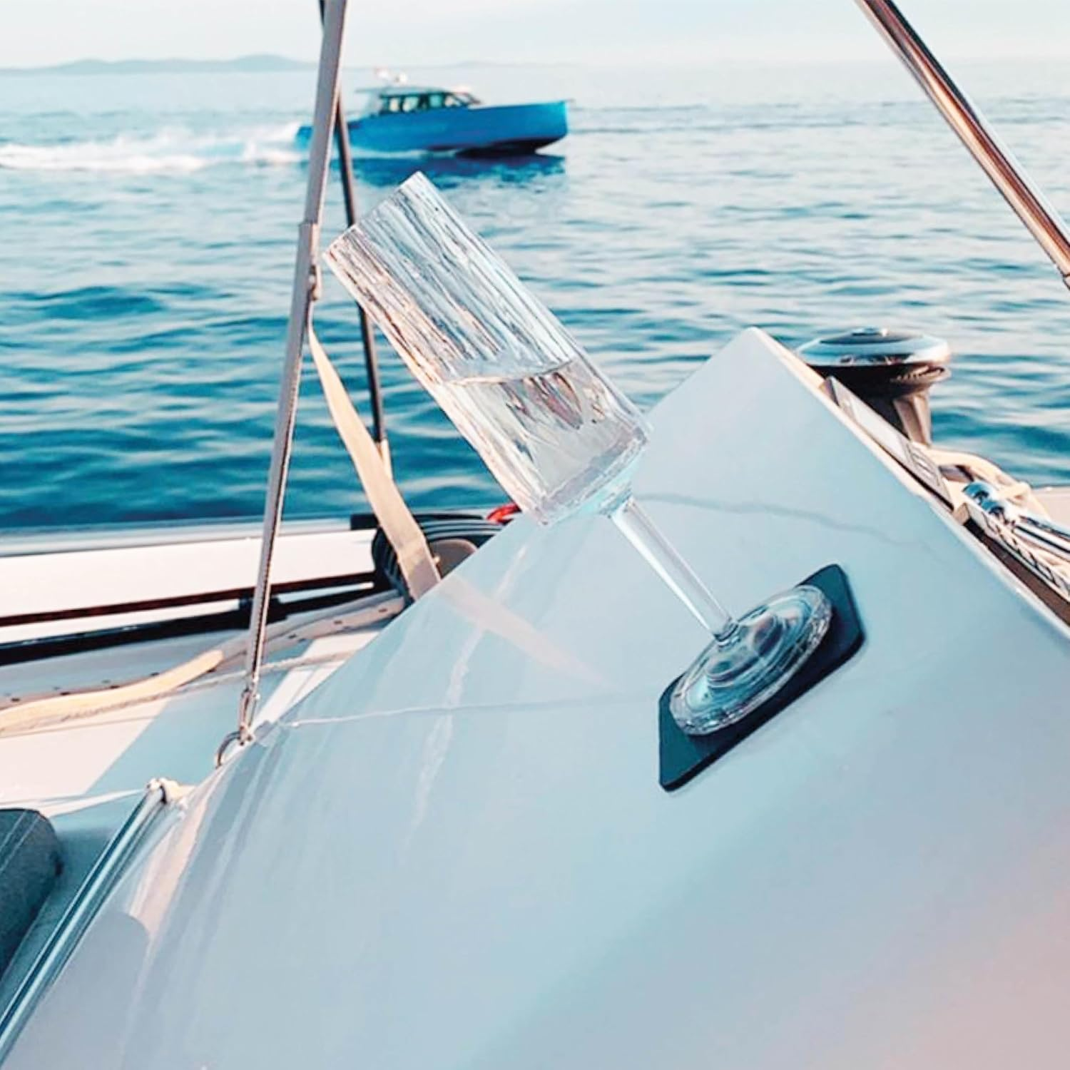 Silwy&reg; HIGH-TECH Plastic Magnetic Glasses Includes Metal Nano Gel Pads - Non-Slip Camping Glasses, Boat and Yacht Accessories (Sparkling Wine // 0.15L // Set of 2) image number 4