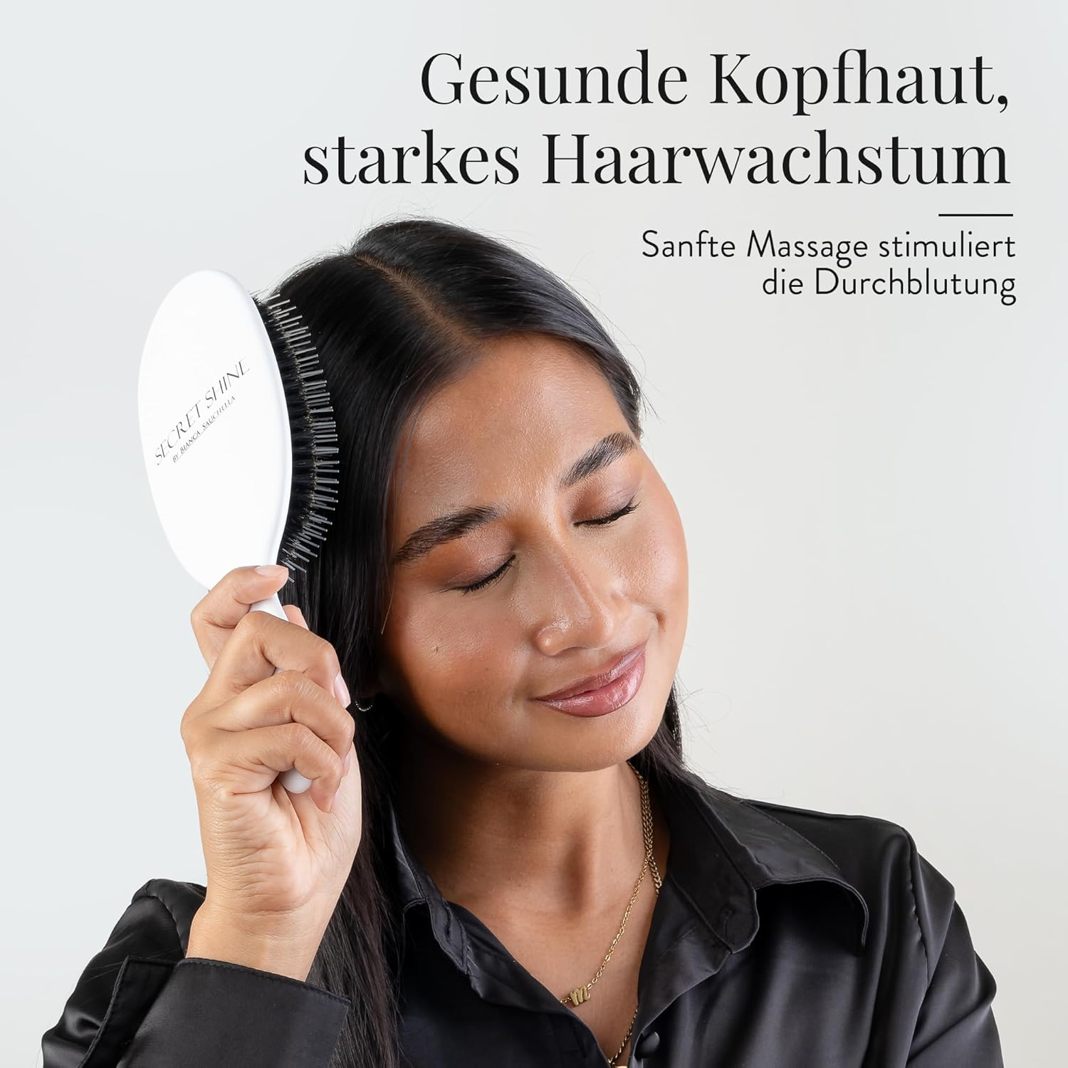 Bianca Sauchella Secret Shine Extensions Brush - Wild Boar Bristles & Keratin Pens, Anti-Frizz, Gentle without Pulling, Ideal for Tape-In, Bonding & Clip-In Extensions (White) image number 2