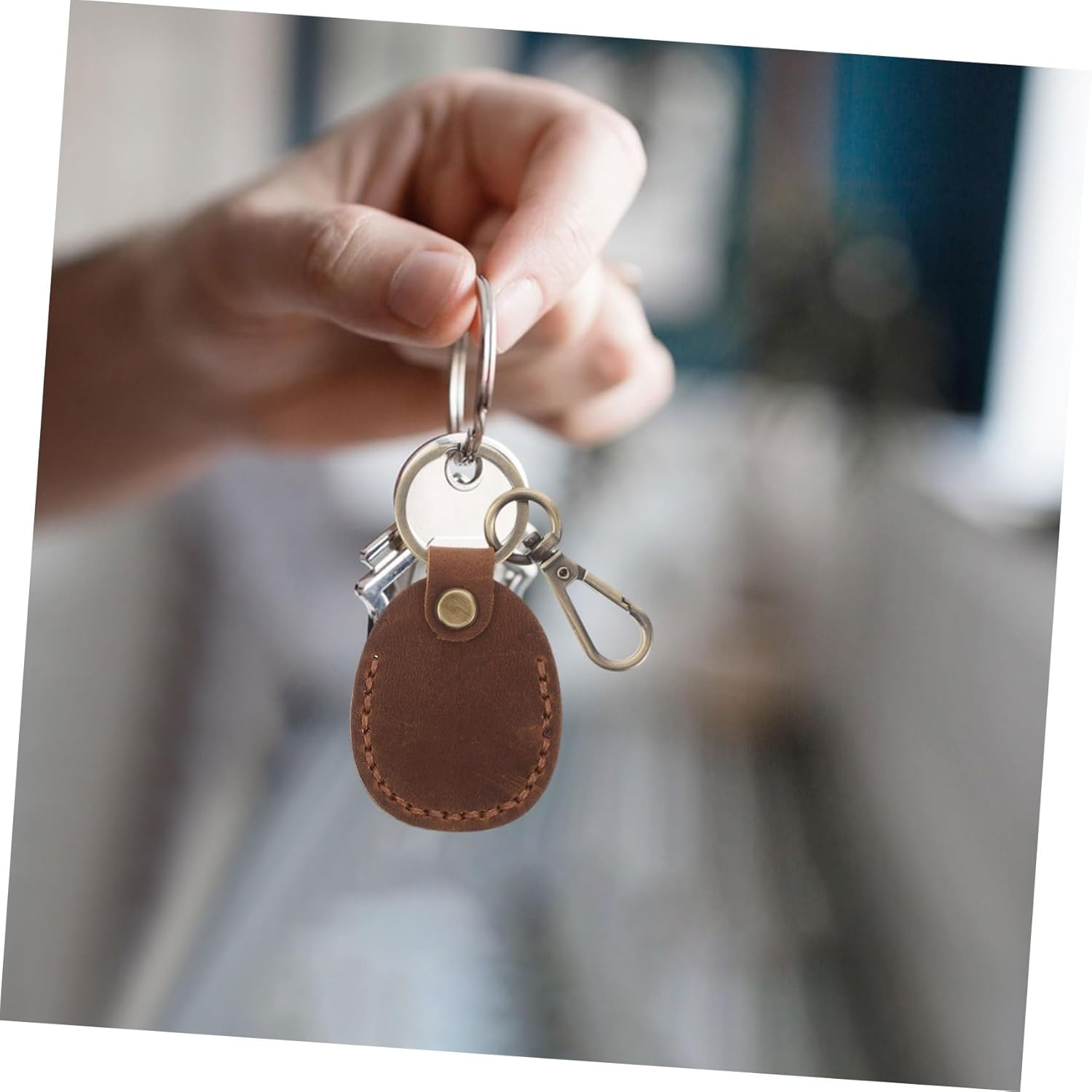 Luxshiny 3Pcs Retro Pu Card Holder Keychain Set, Handmade Leather Protector Key Fob Case Storage Pouch for Women, Small Access Tag Sleeve for Office and Community Use