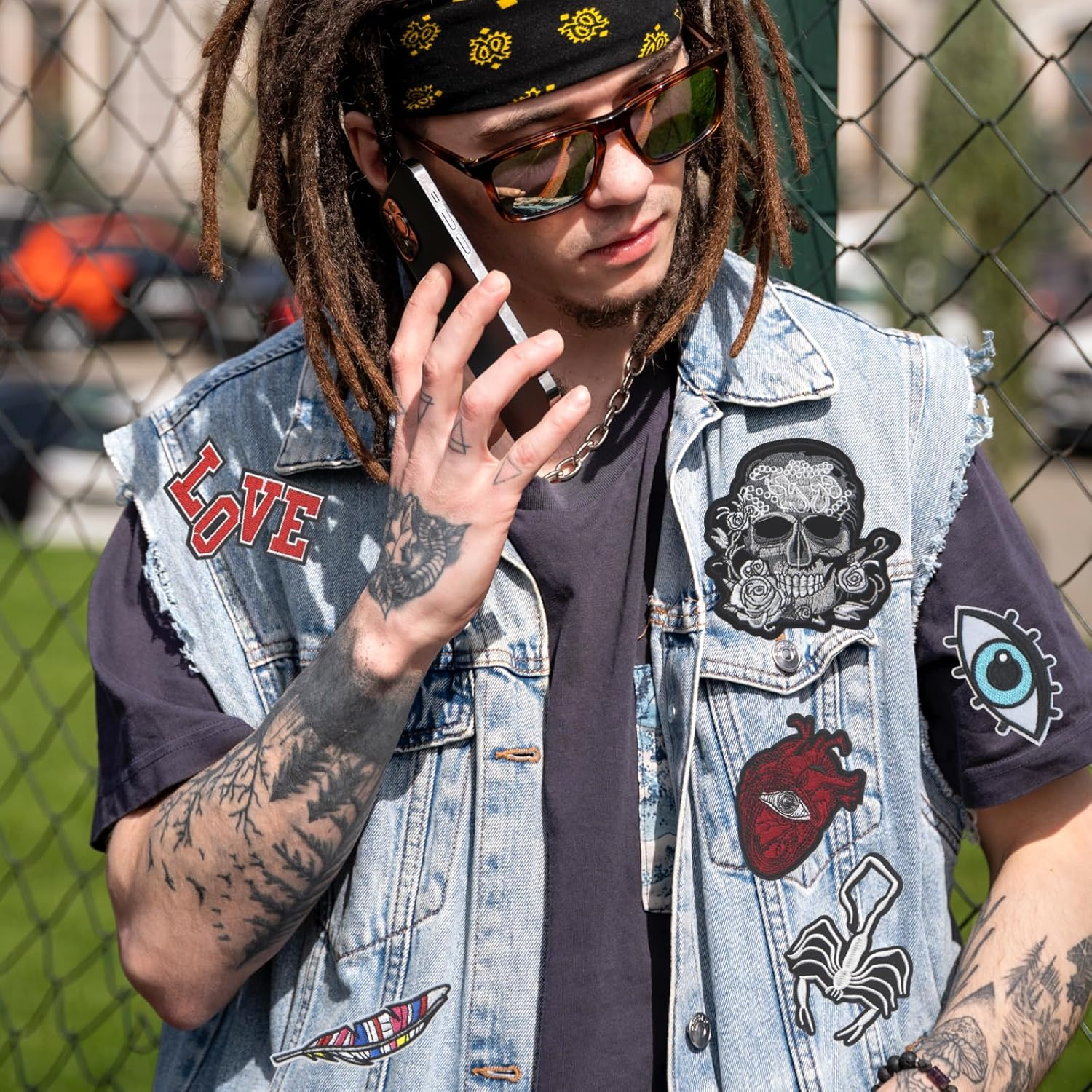 15PCS Punk Skull Iron on Patches, Scary Bone Finger Eyes Hearts Embroidered Repair Patches for Clothes, Cross Butterfly Applique for Hats, Jeans, Jackets, Bags, Backpacks, Dress, Shoes image number 5