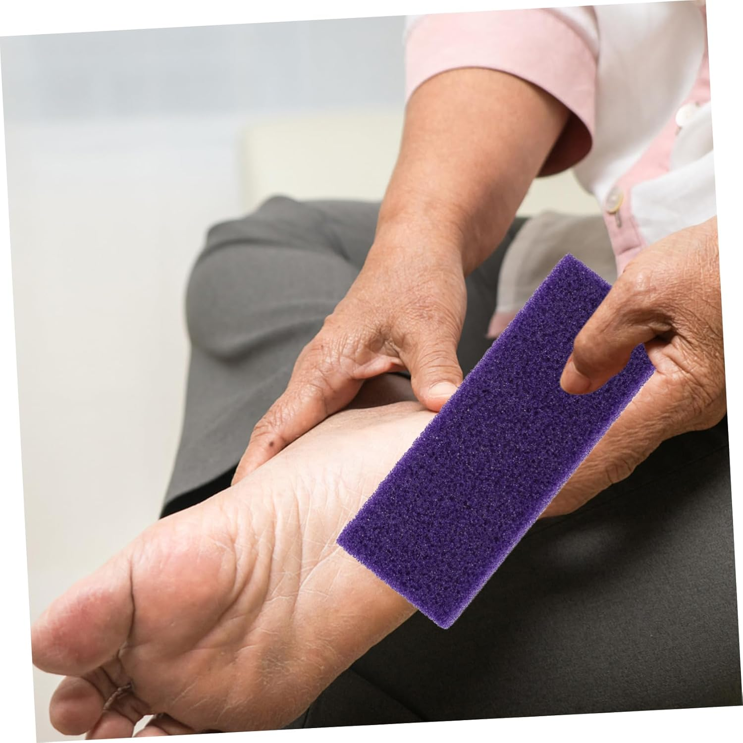 SHERCHPRY 2Pcs Pumice Stone Foot Care Exfoliator Tool Callus Remover Dead Skin Scrubber for Smooth Feet Portable Purple image number 2