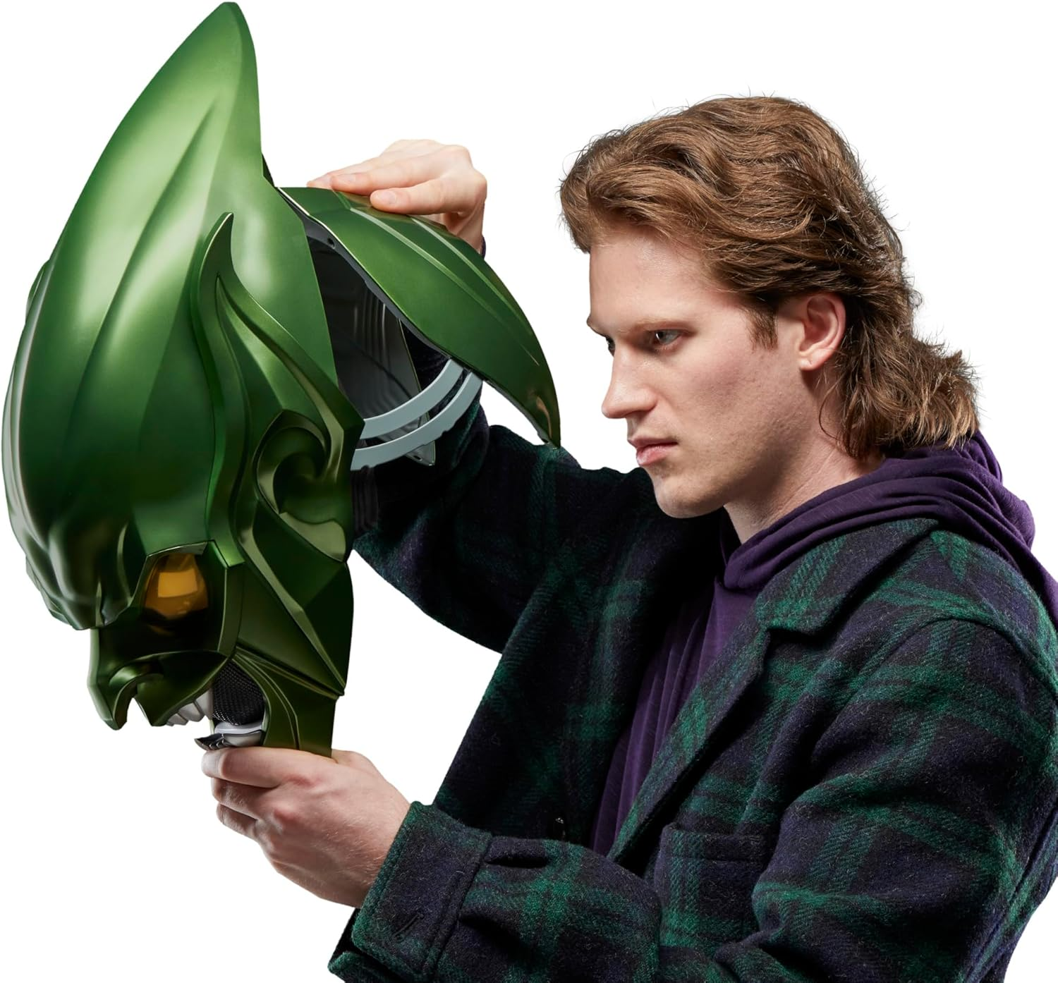Marvel Legends Series Green Goblin Premium Roleplay Helmet, Spider-Man: No Way Home Adult Collectible Roleplay Gear image number 6