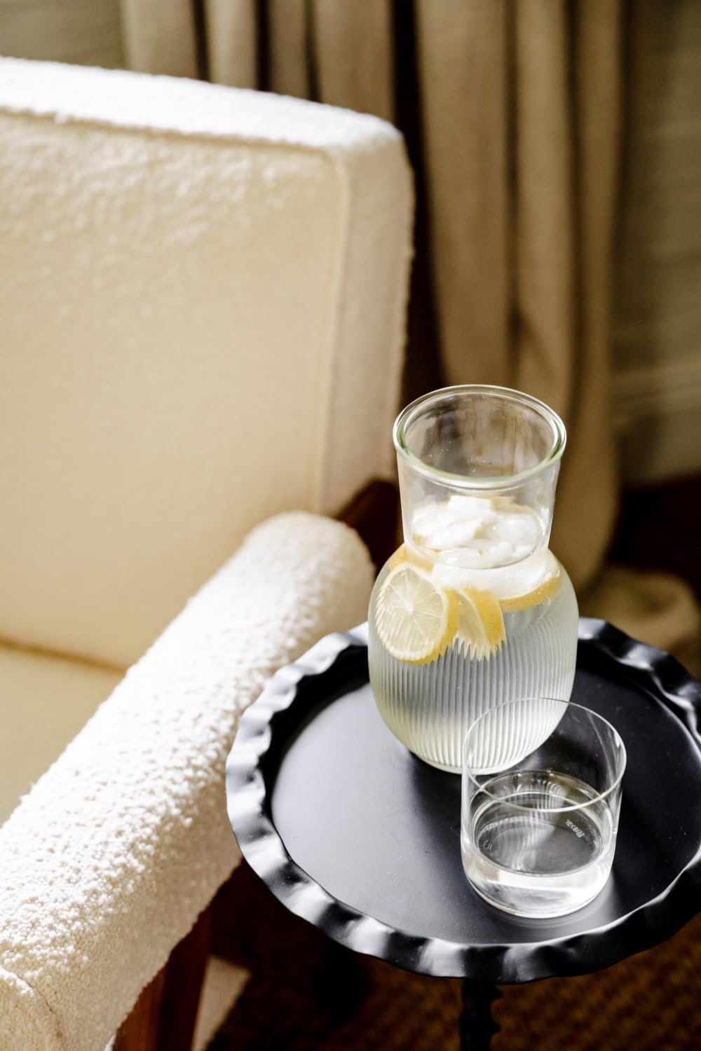 Vittoria Coffee Oro Nero Dark Roasted Instant Freeze Dried Coffee. Reusable Glass Jar Vase - 300G. Medium-Dark Intensity 14/15. Rich, Full Bodied Cup. image number 3