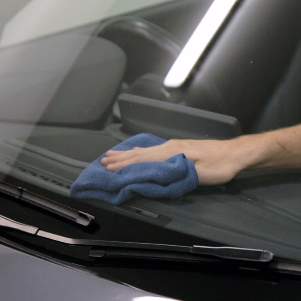 Meguiar'S Multi-Purpose Polishing Cloth - Microfibre Cleaning and Polishing Cloth - Highly Absorbent and Multipurpose Car Cleaning Cloth for Scratch Free Performance - 400 X 400 Mm image number 3