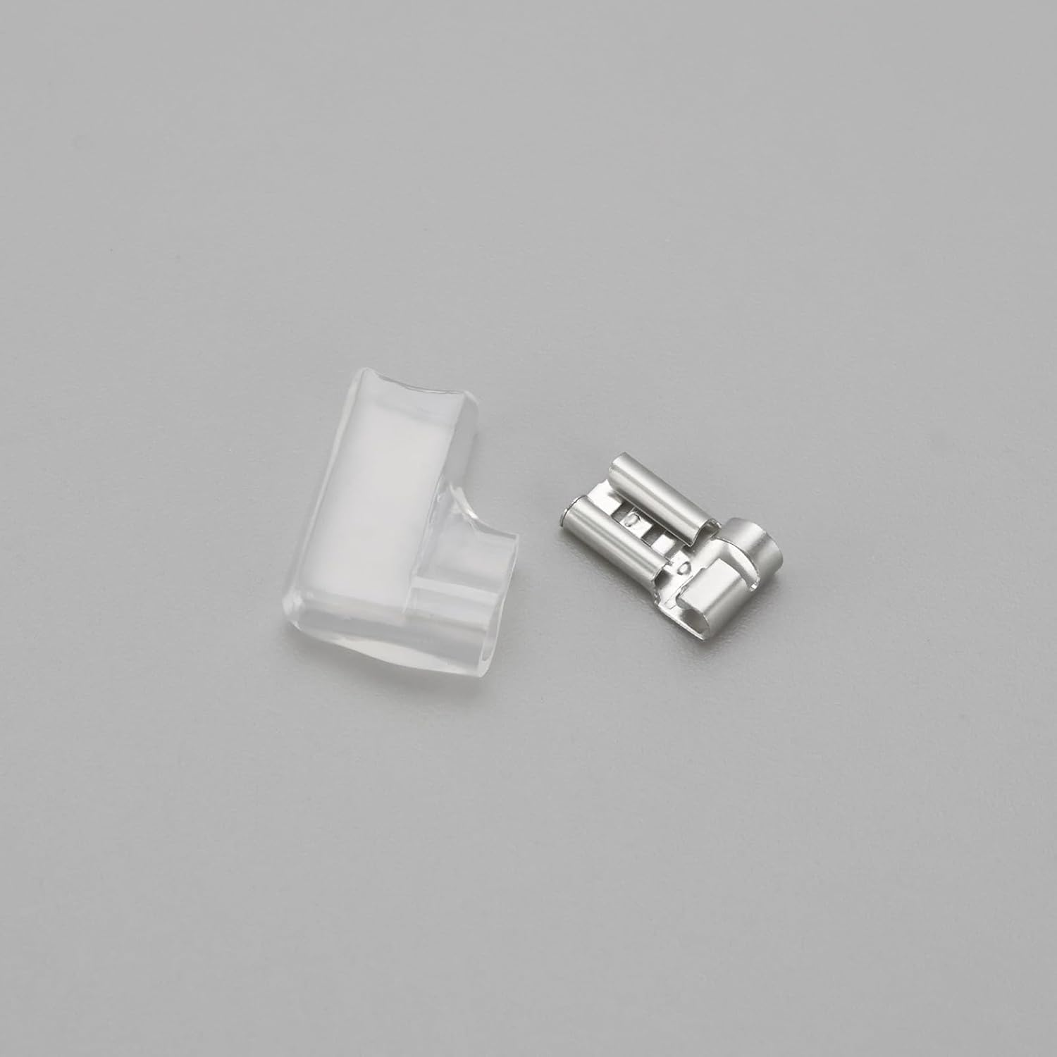 Be in Your Mind 100Pcs 4.8Mm Right Angle Female Spade Crimp Terminals with 100Pcs PVC Insulating Sleeves Fits Wire Size 14-22 Awg/0.3Mm to 2.0Mm for Equipment Switch image number 5