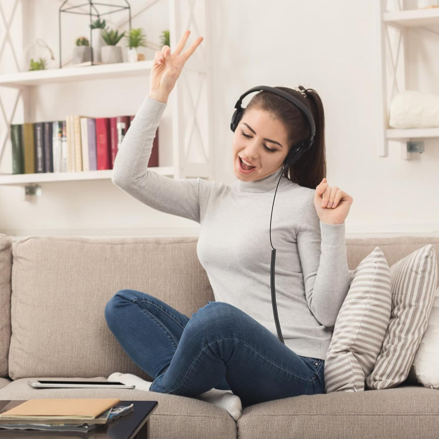 Replacement Coiled Audio Cord MINI XLR 3 Pin to 3.5 & 6.35Mm Wire Compatible with AKG K712 K701 K702 K271 K272 K275 K240 K241 K267 K141 K171 K175 K181 M220 and Pioneer HDJ-2000 Headphones (5~10Ft) image number 5