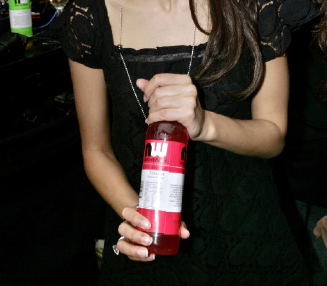 Nutrient Water Focus Blackberry Goji Flavour Water 12 Pack of 575 Ml image number 6