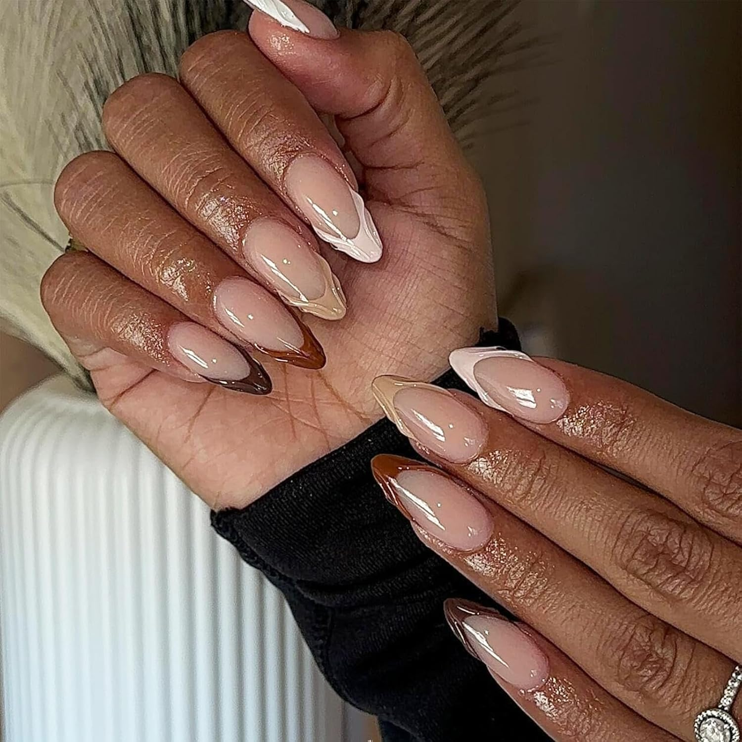 TELAIN Pack of 24 Brown Press on Nails, False Nails, Solid Brown Colour for Sticking, Reusable, Shiny, Art, Acrylic Nails image number 3