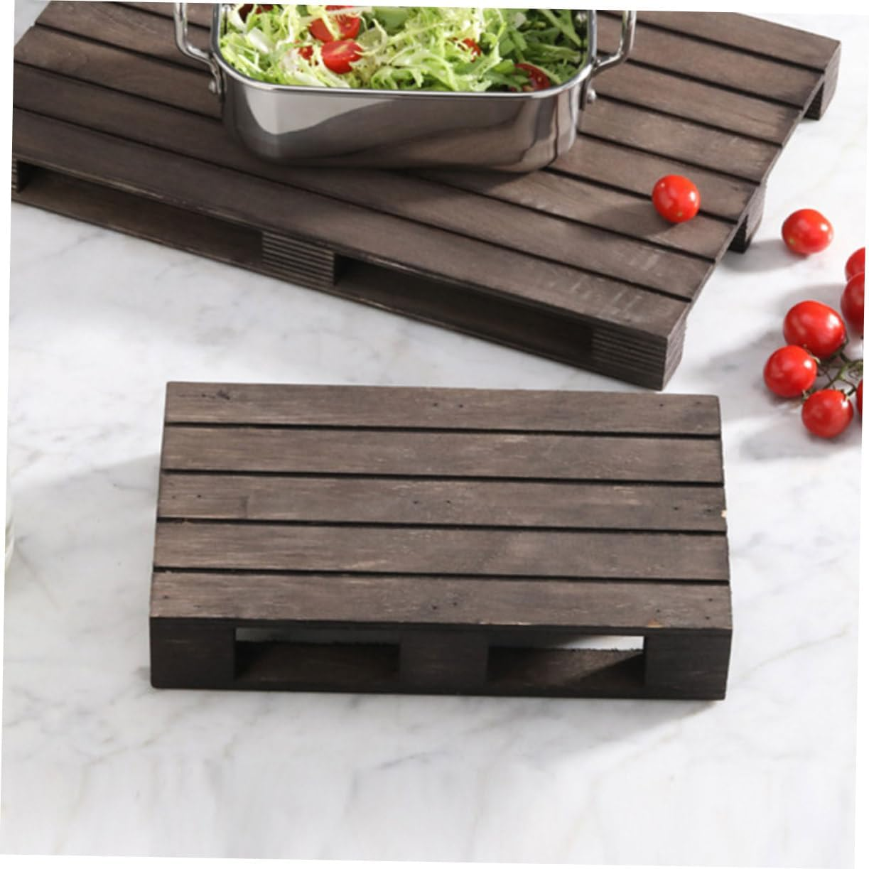Wooden Pallet Coaster Heat-Resistant Trivet Mats for Hot Pots Dishes Elegant Dinner Server Tray Large Wood Trivet for Family Gatherings